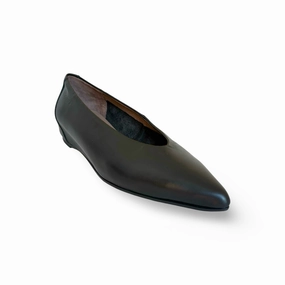 A3802 Black Triana Modern Flat
