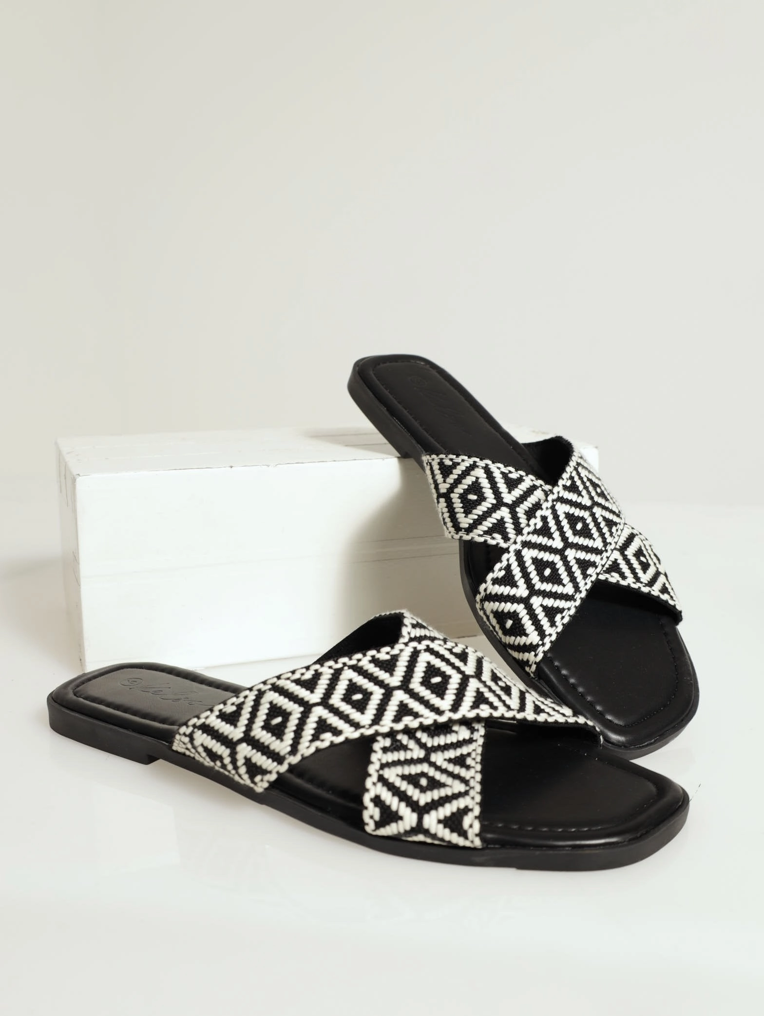 Aztec Print Cross Strap Mule Sandal