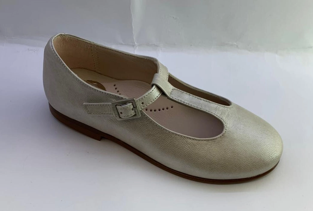 Beberlis Girls Siria Salinas Leather T-Strap