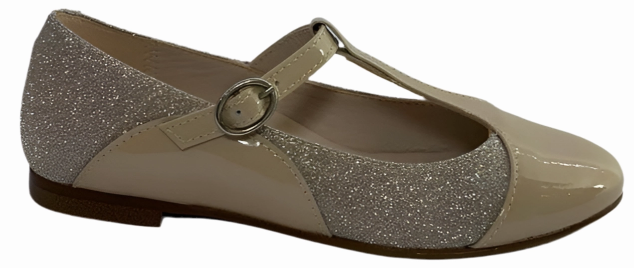 Beberlis Girls Two Toned Patent Leather Design T-Strap