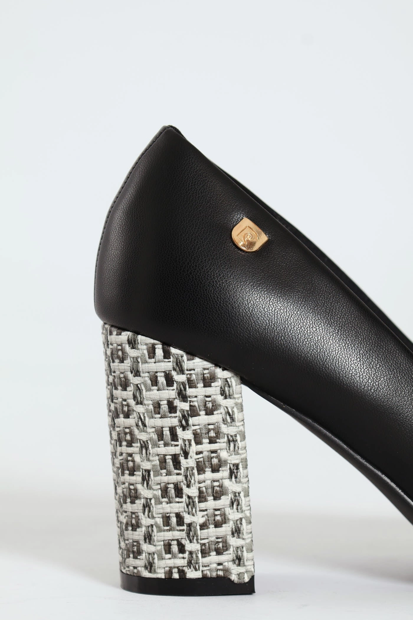 Bella Pointed Toe Court Raffia Block Heel- Black