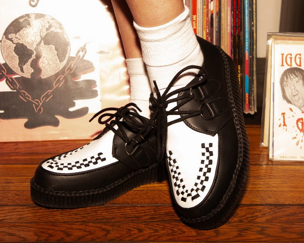 Black & White TUKskin Viva Low Creeper