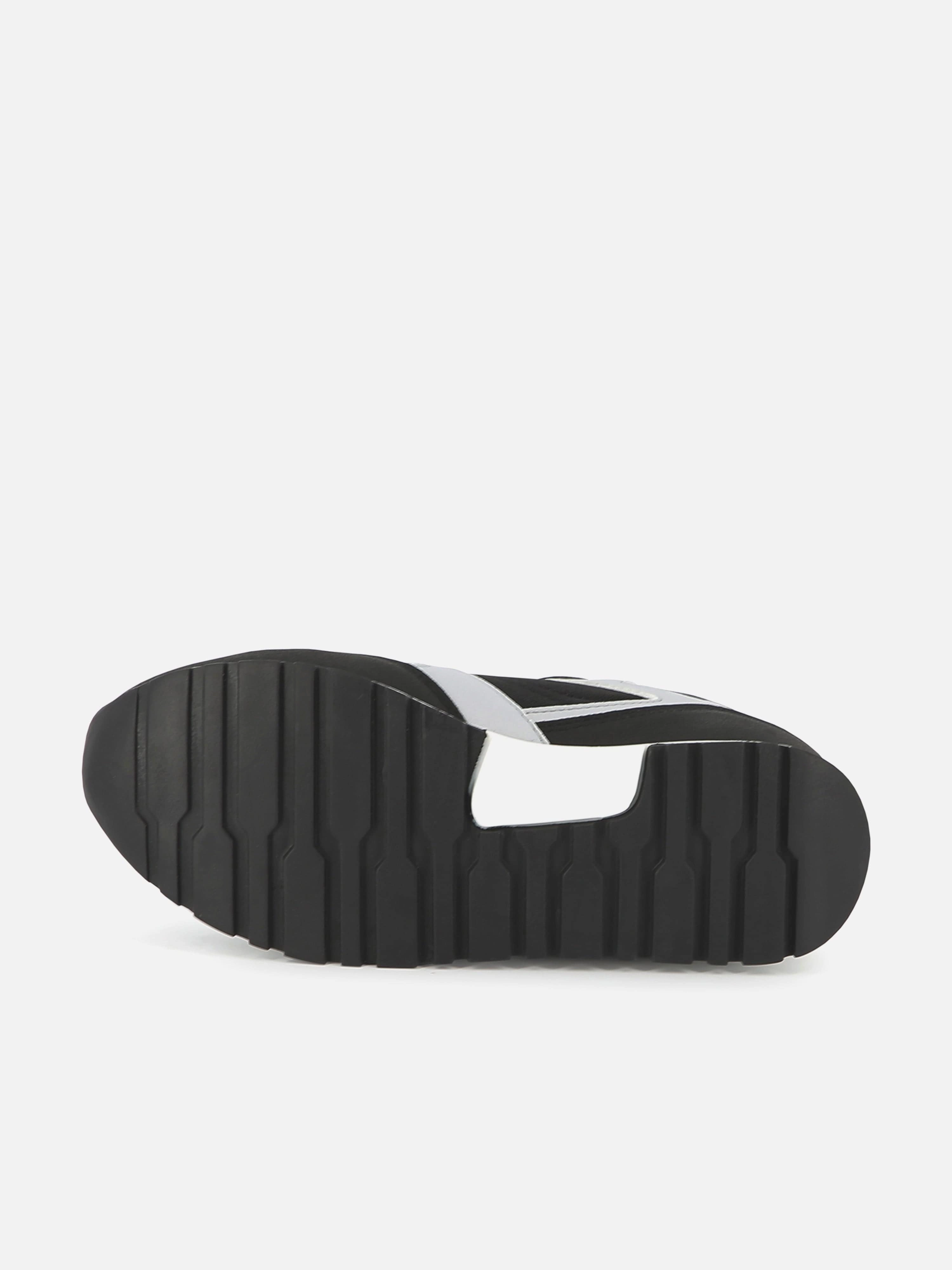 BOSS Boys Lace Up Logo Trainers in Black