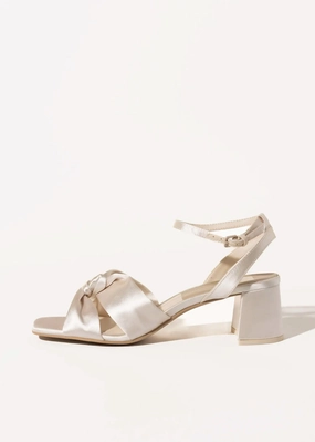 Brenna Pump
