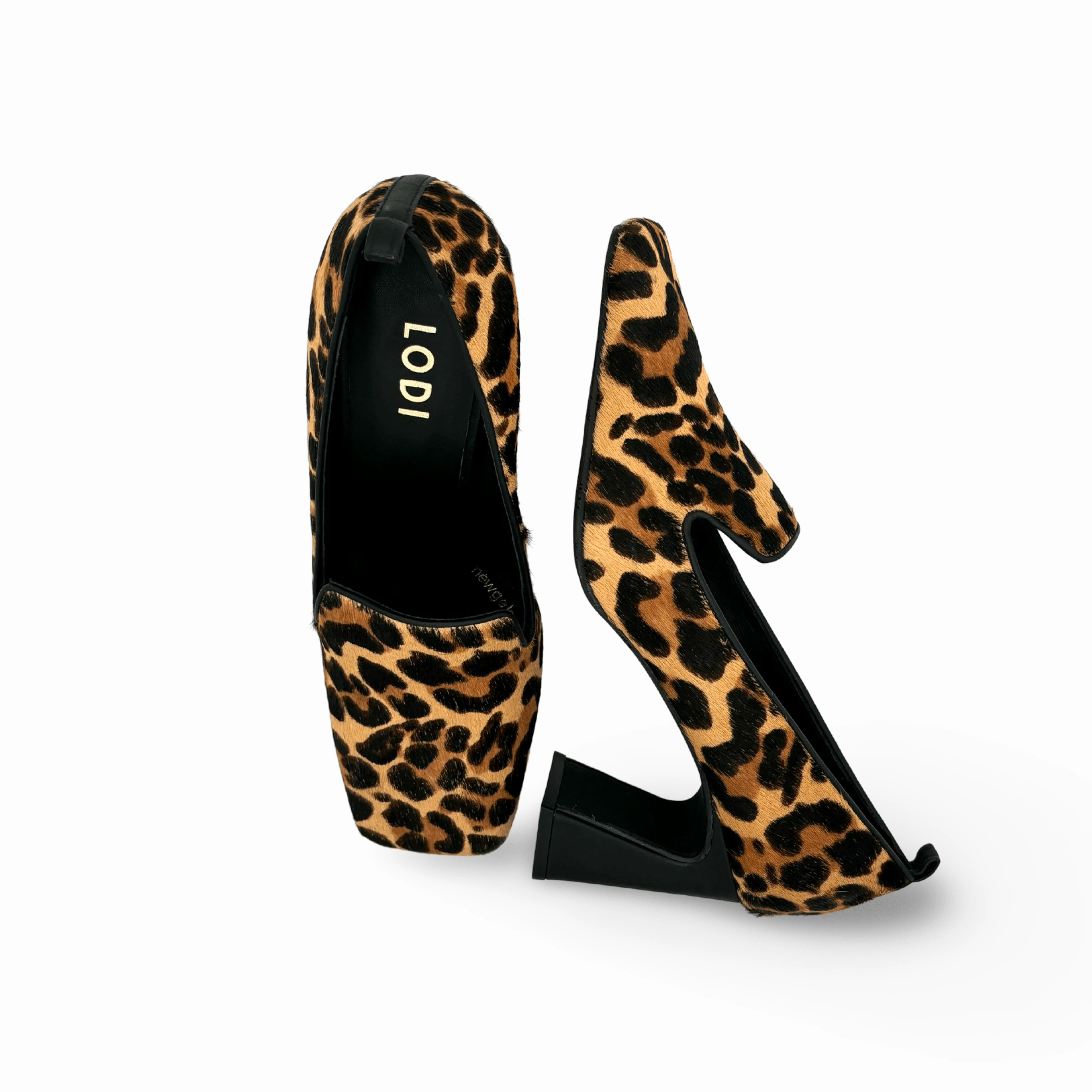 Eluma Lopard Pump