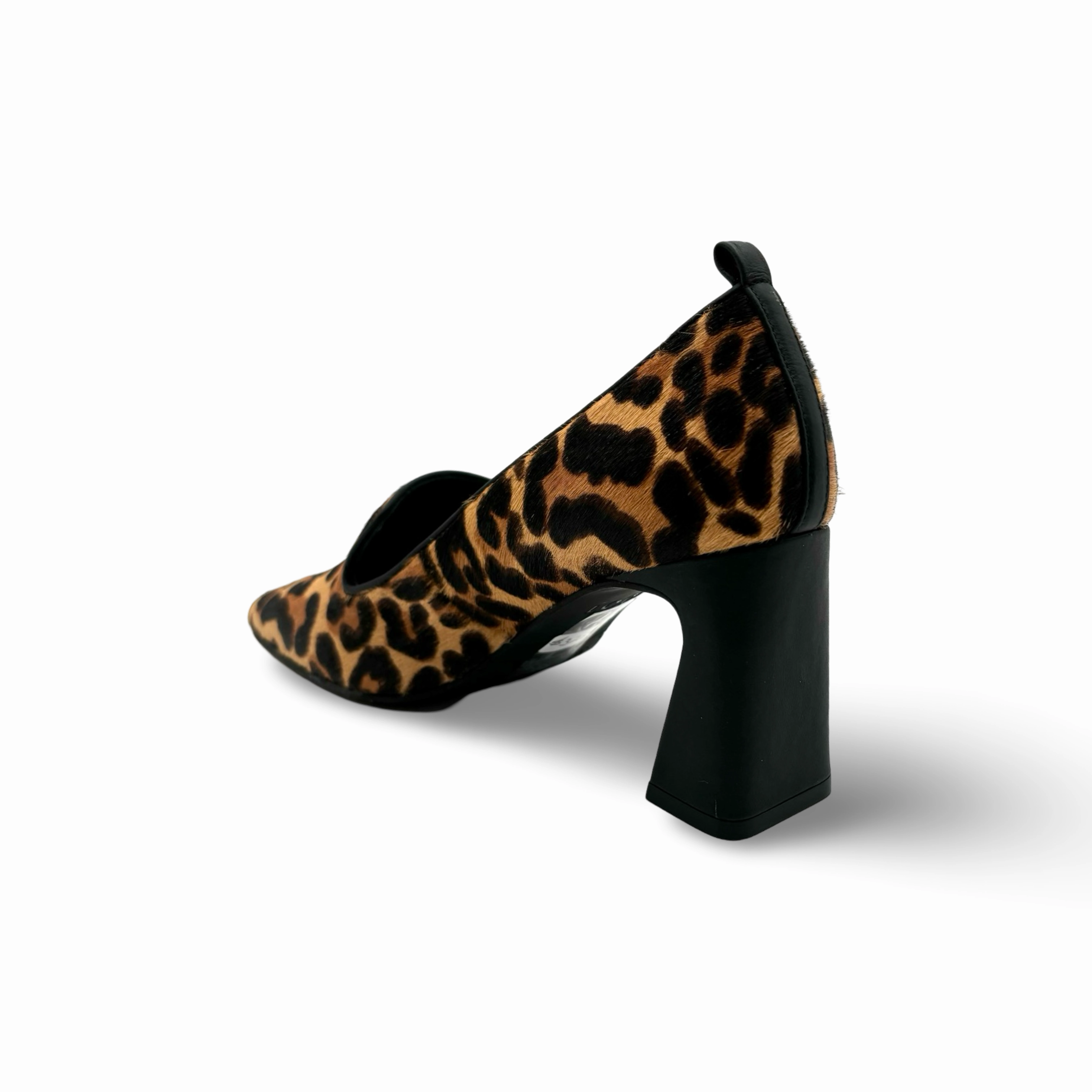 Eluma Lopard Pump