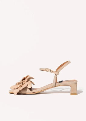 Eugene Sandal