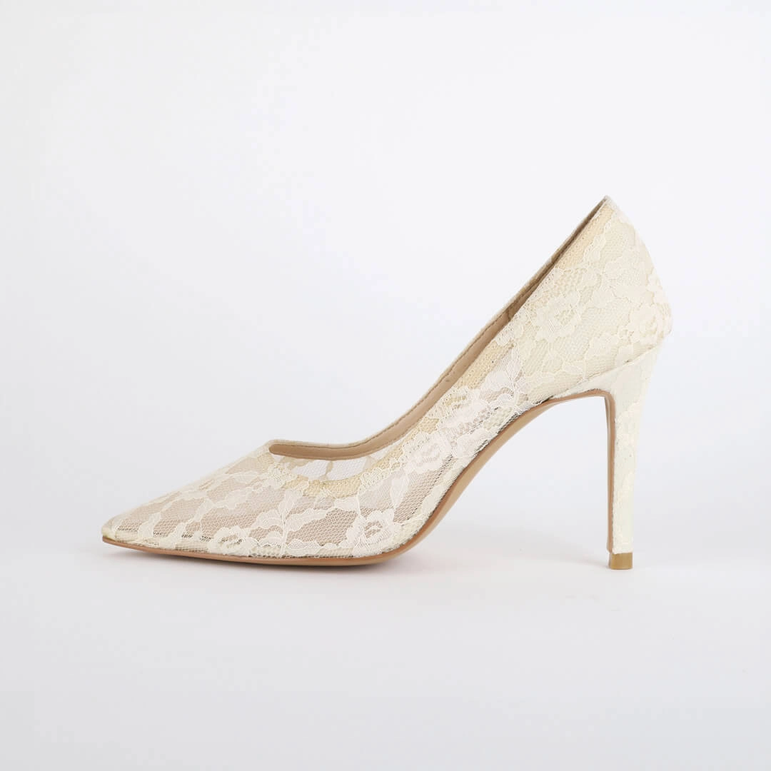FREE LOVE - lace fabric heel