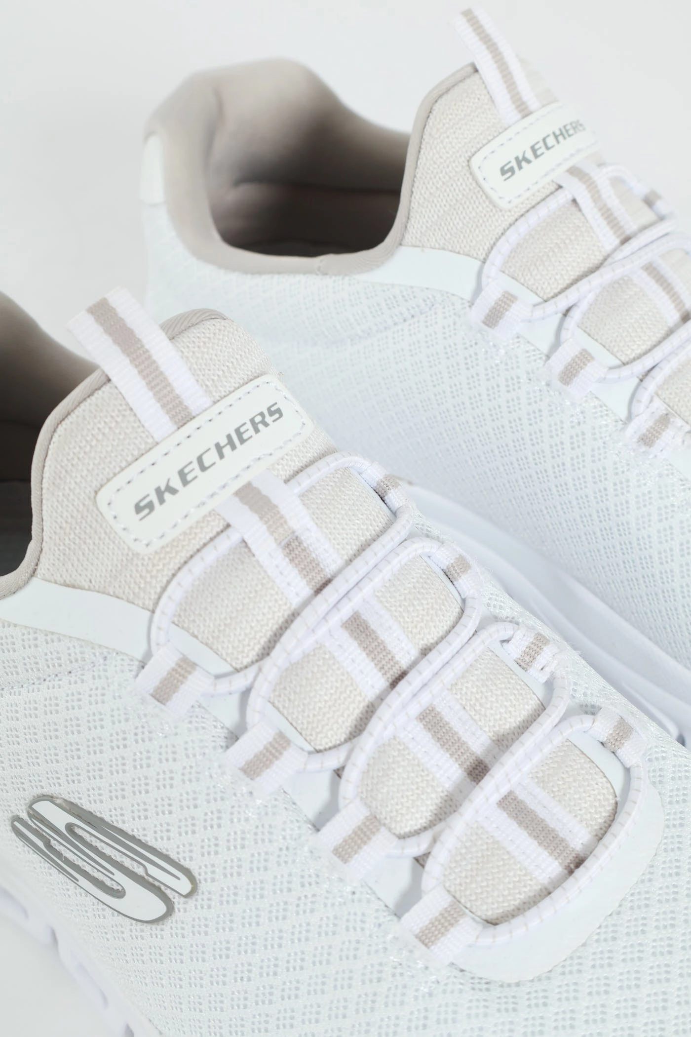 Glide Step Sneaker - White/White