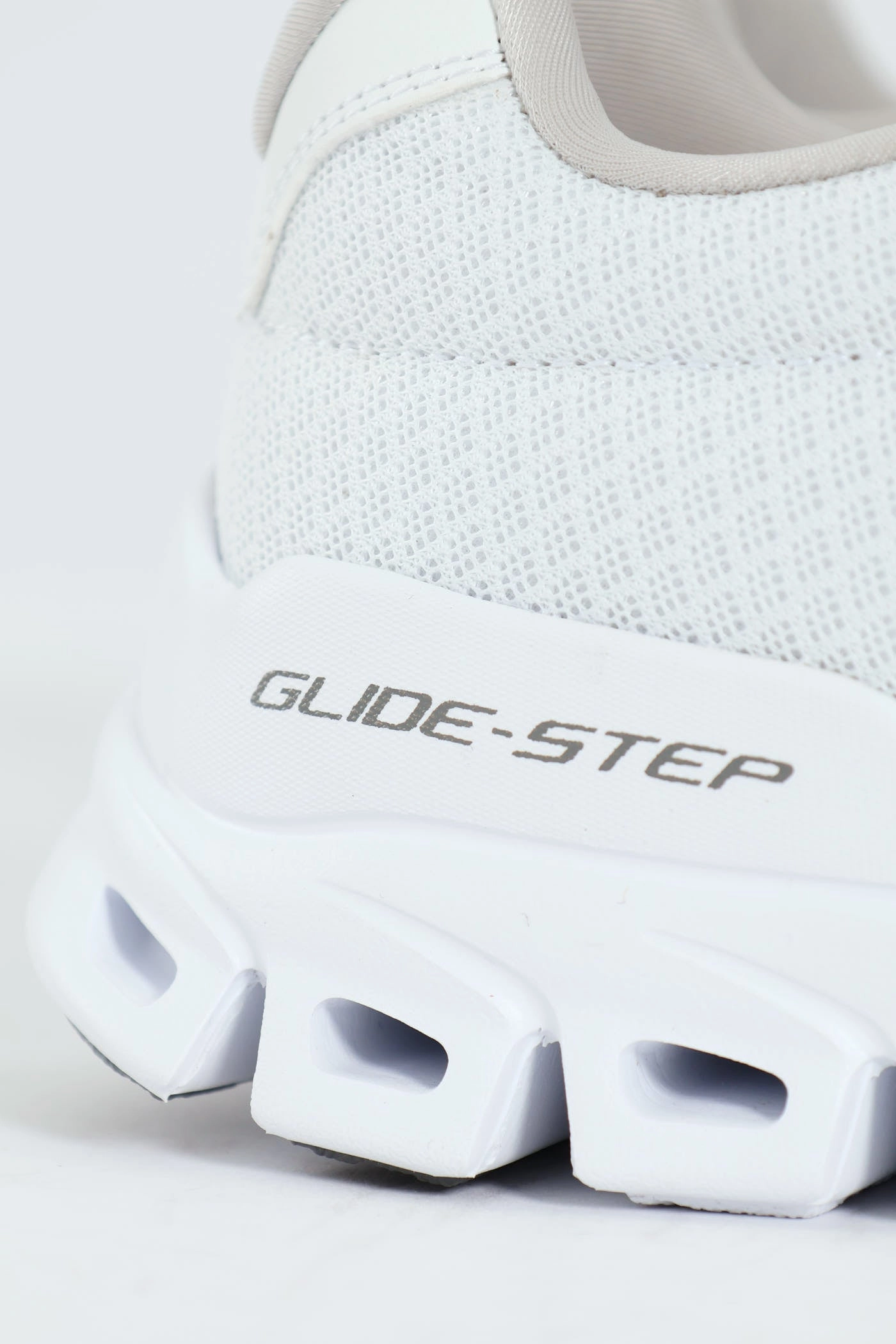 Glide Step Sneaker - White/White