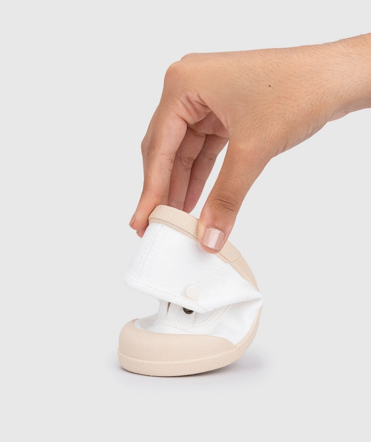 Igor Boy's And Girl's Lona Laceless Shoes - Blanco
