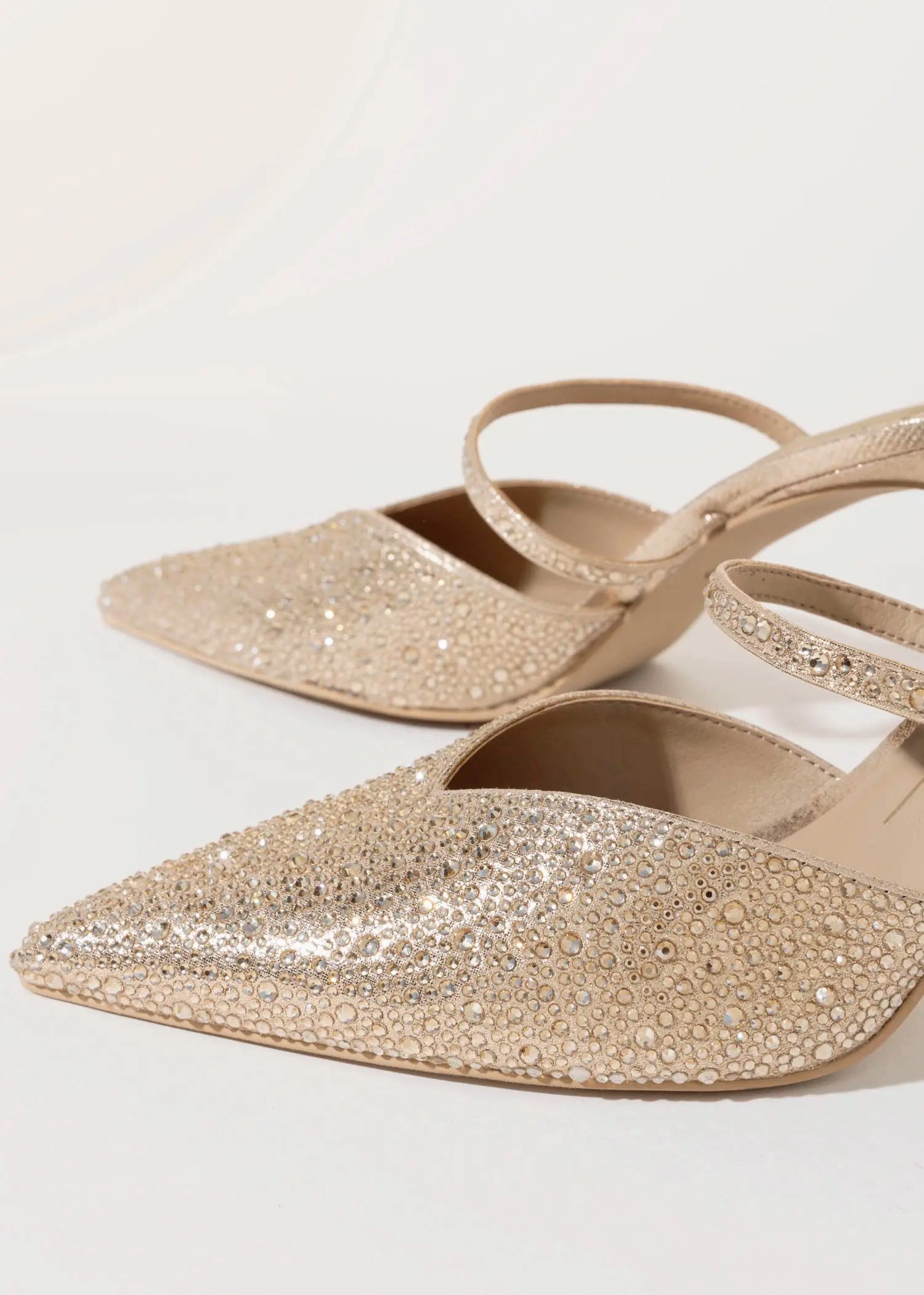 Kanika Crystal Pump