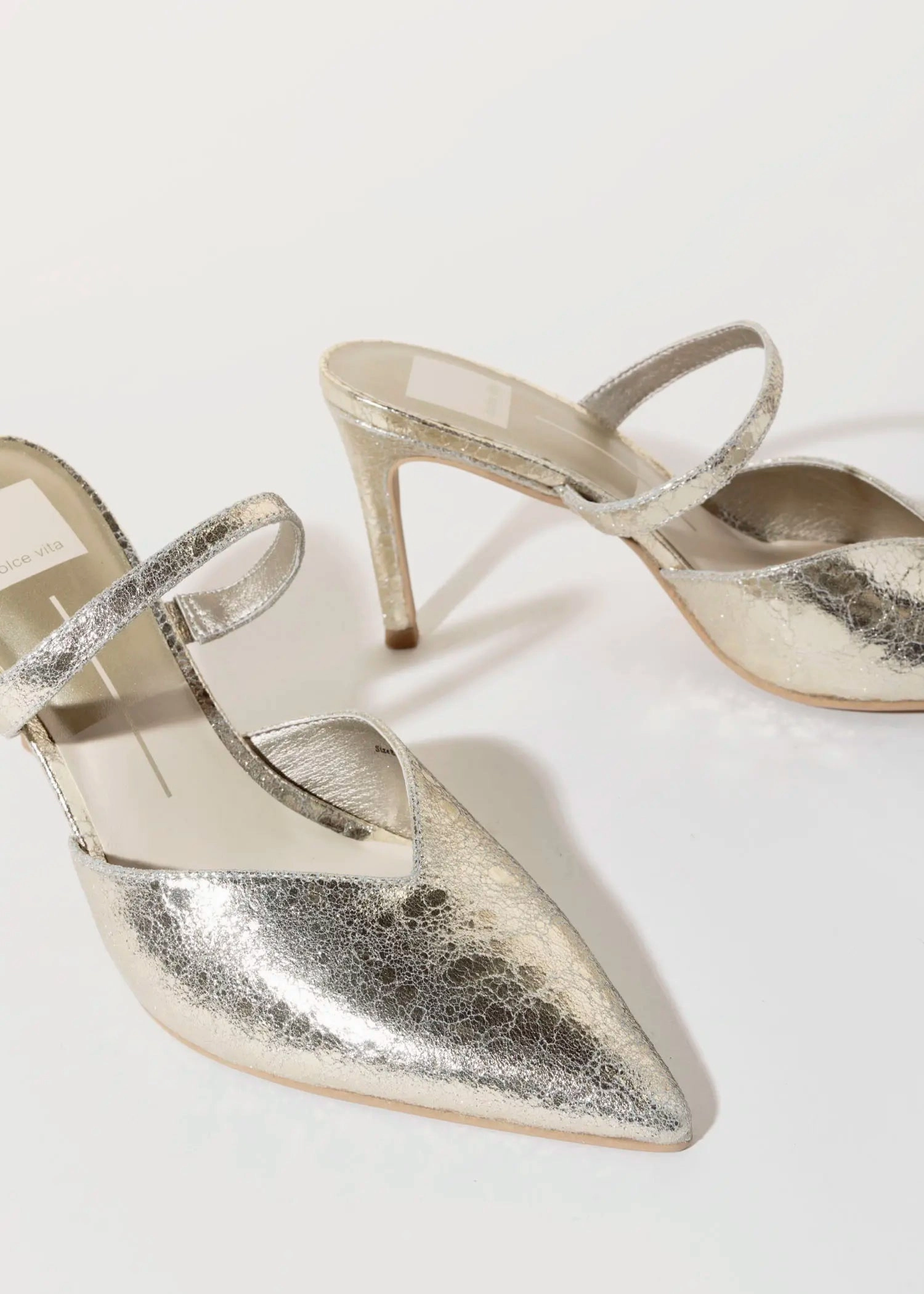 Kanika Leather Pump