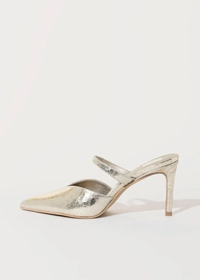 Kanika Leather Pump