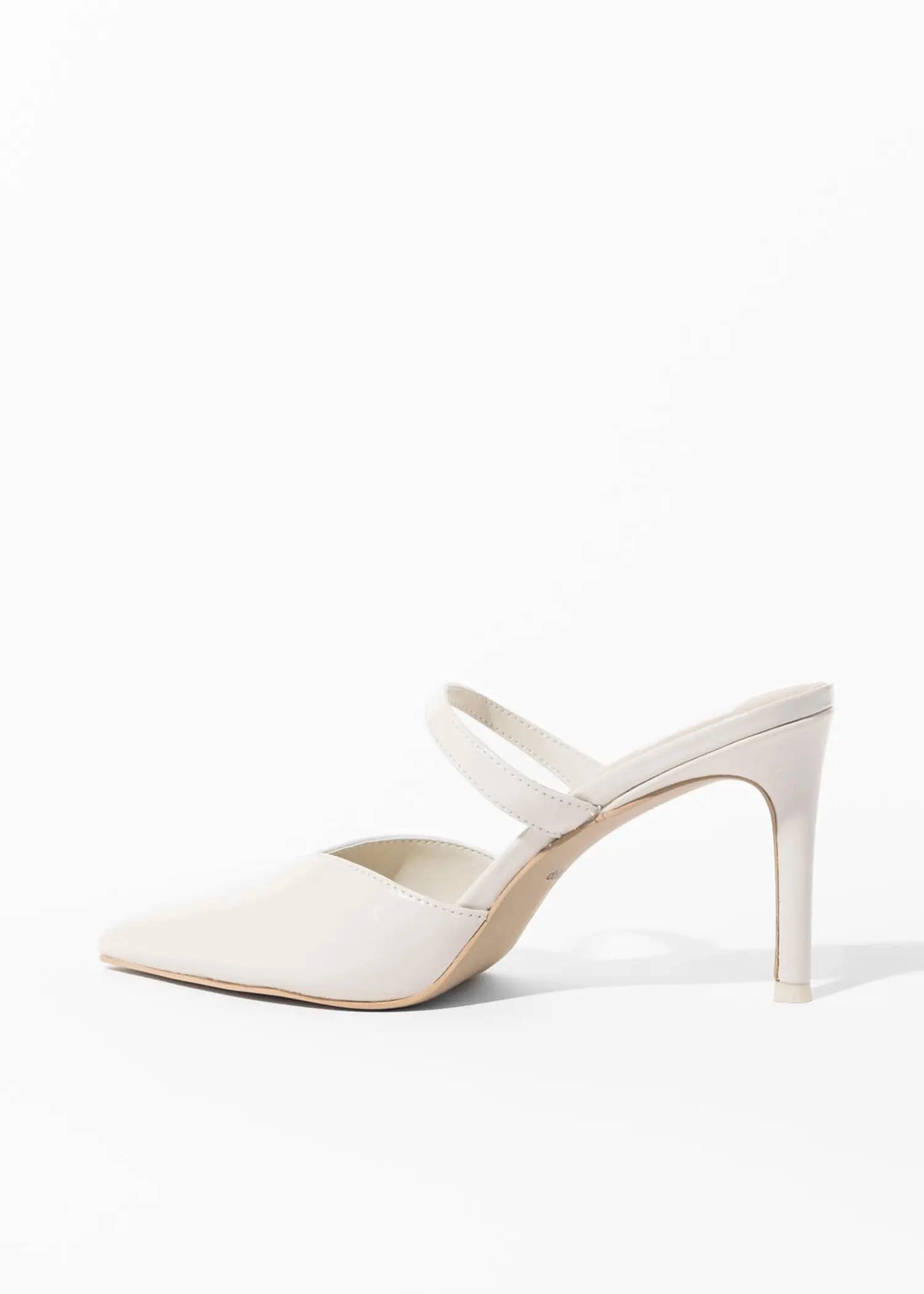 Kanika Leather Pump