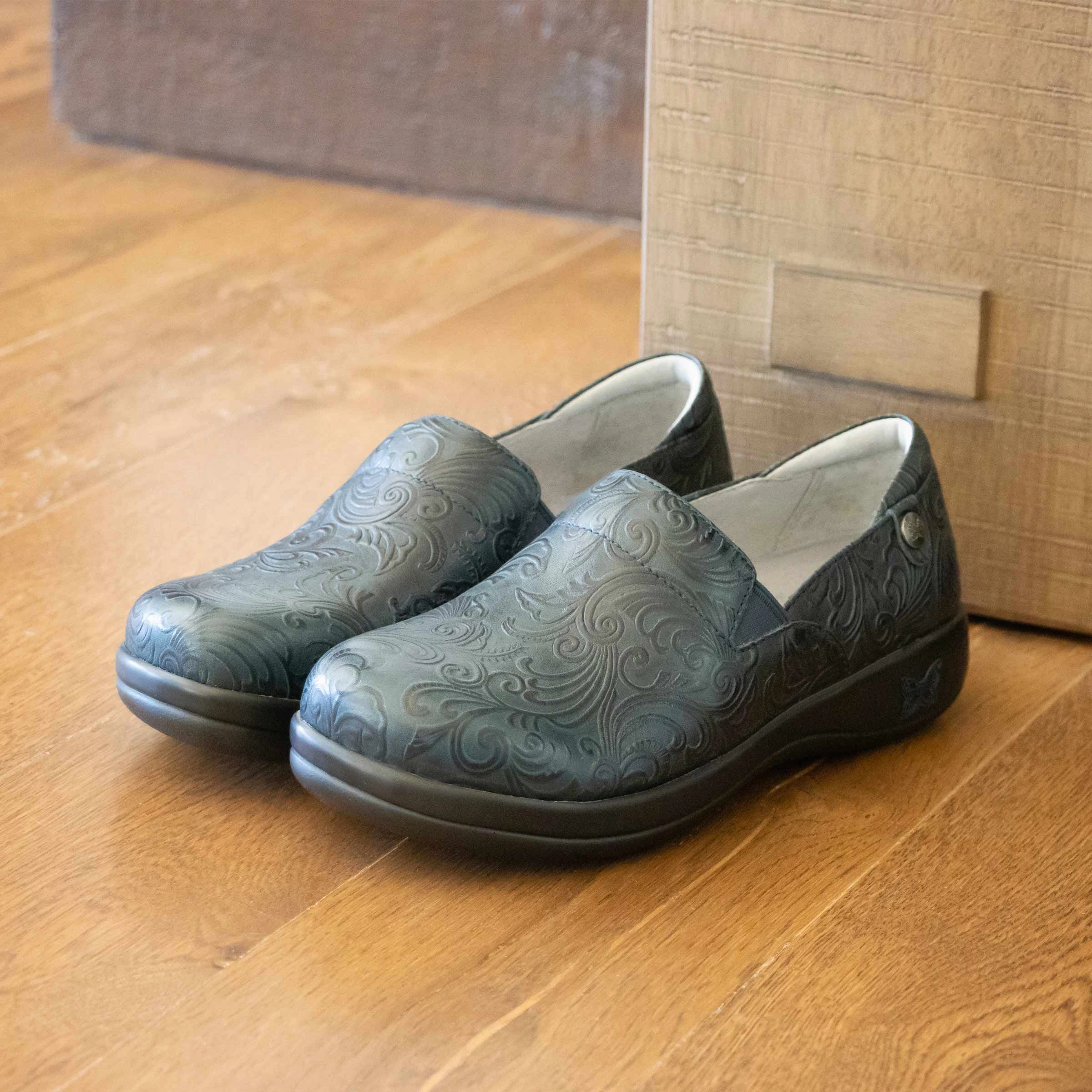 Keli Pine Gale Shoe