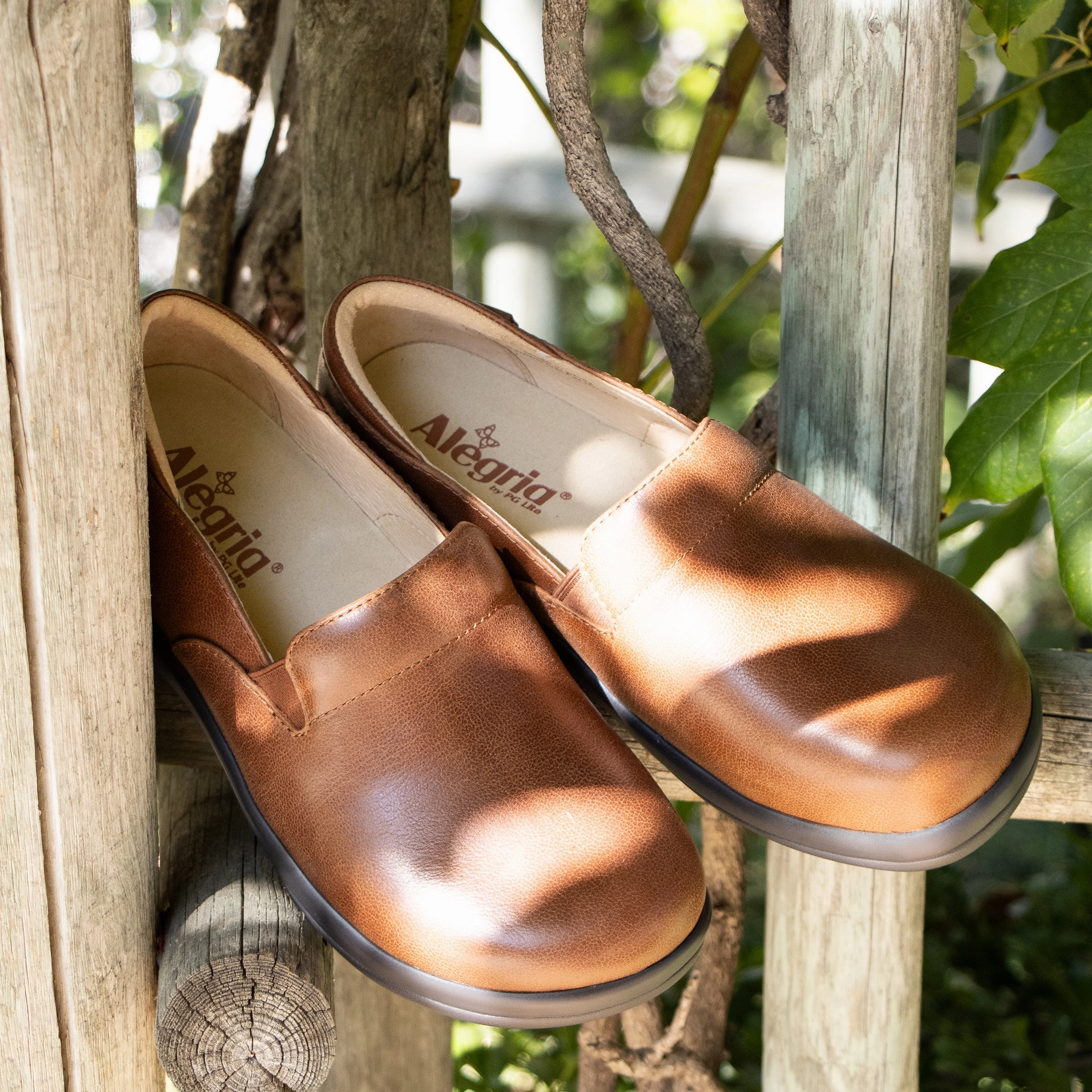 Keli Walnut Shoe