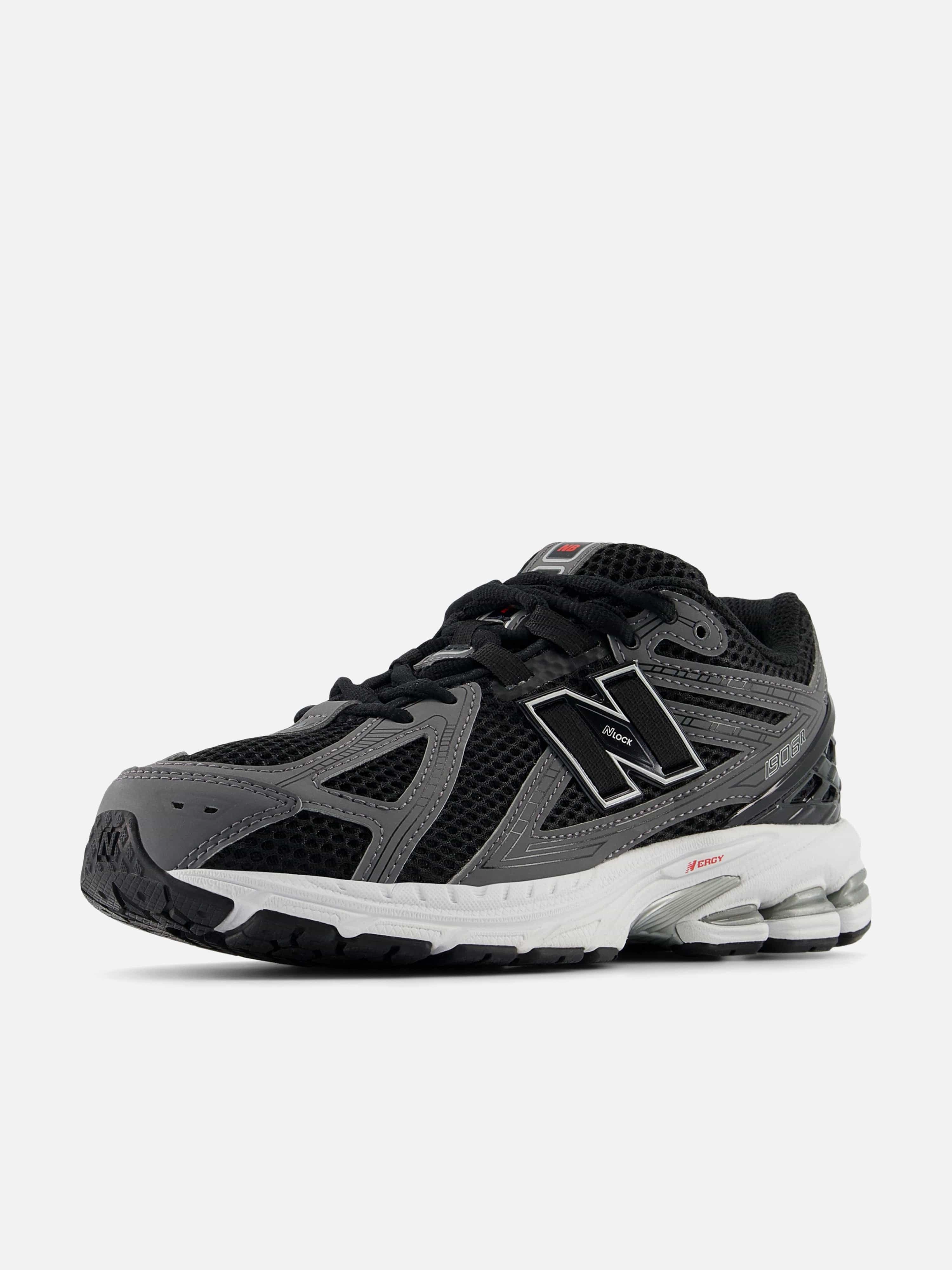 Kids 1906 Trainers in Black