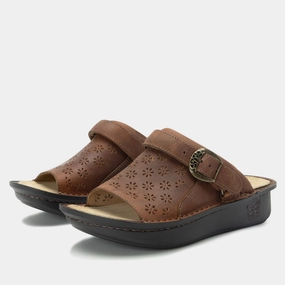 Klover Burnish Tawny Sandal