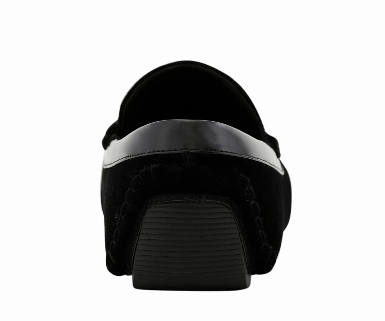 Lion Black