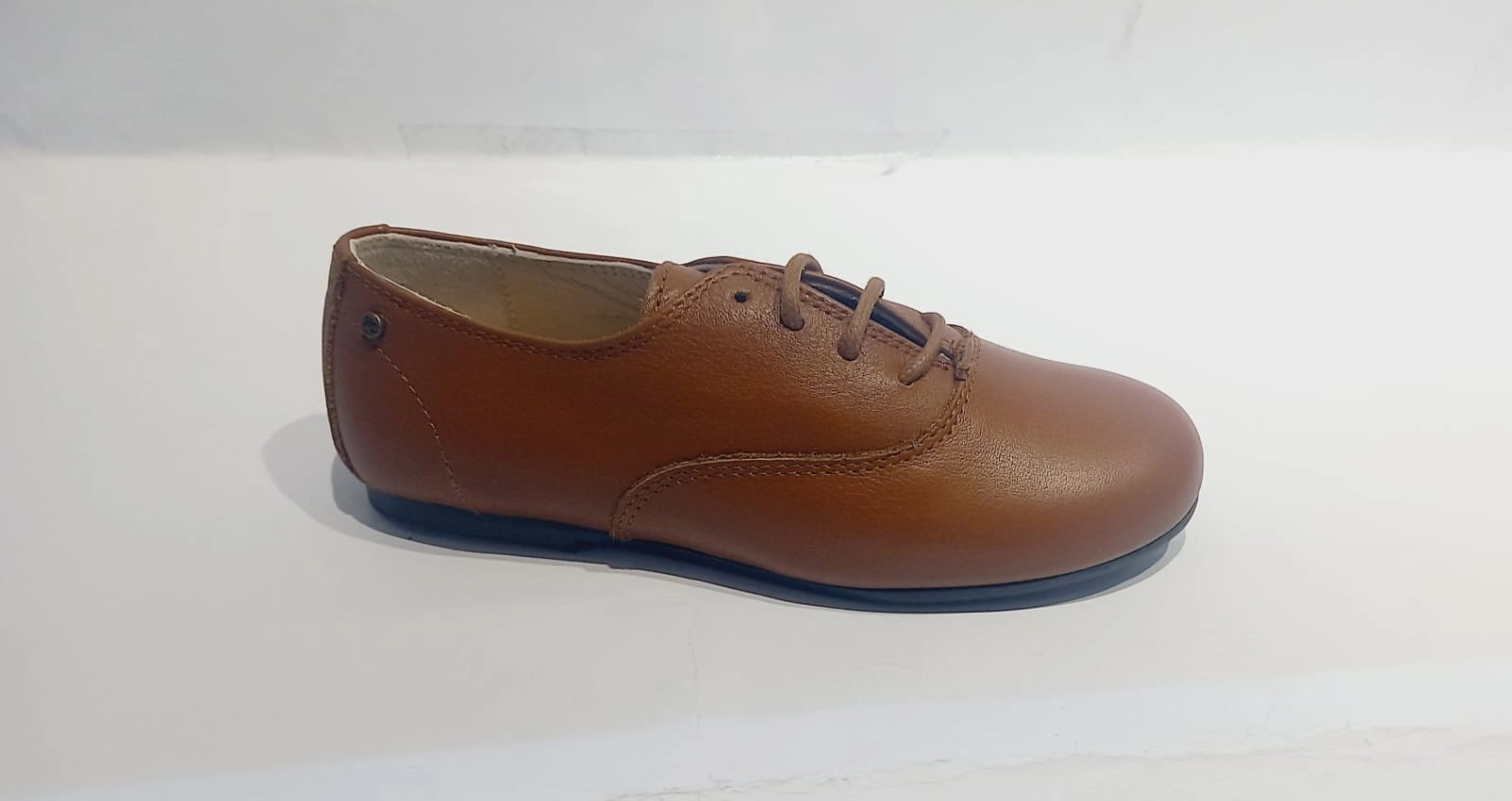 Manuela De Juan Tan Cuoio Leather Oxford Dress Shoes