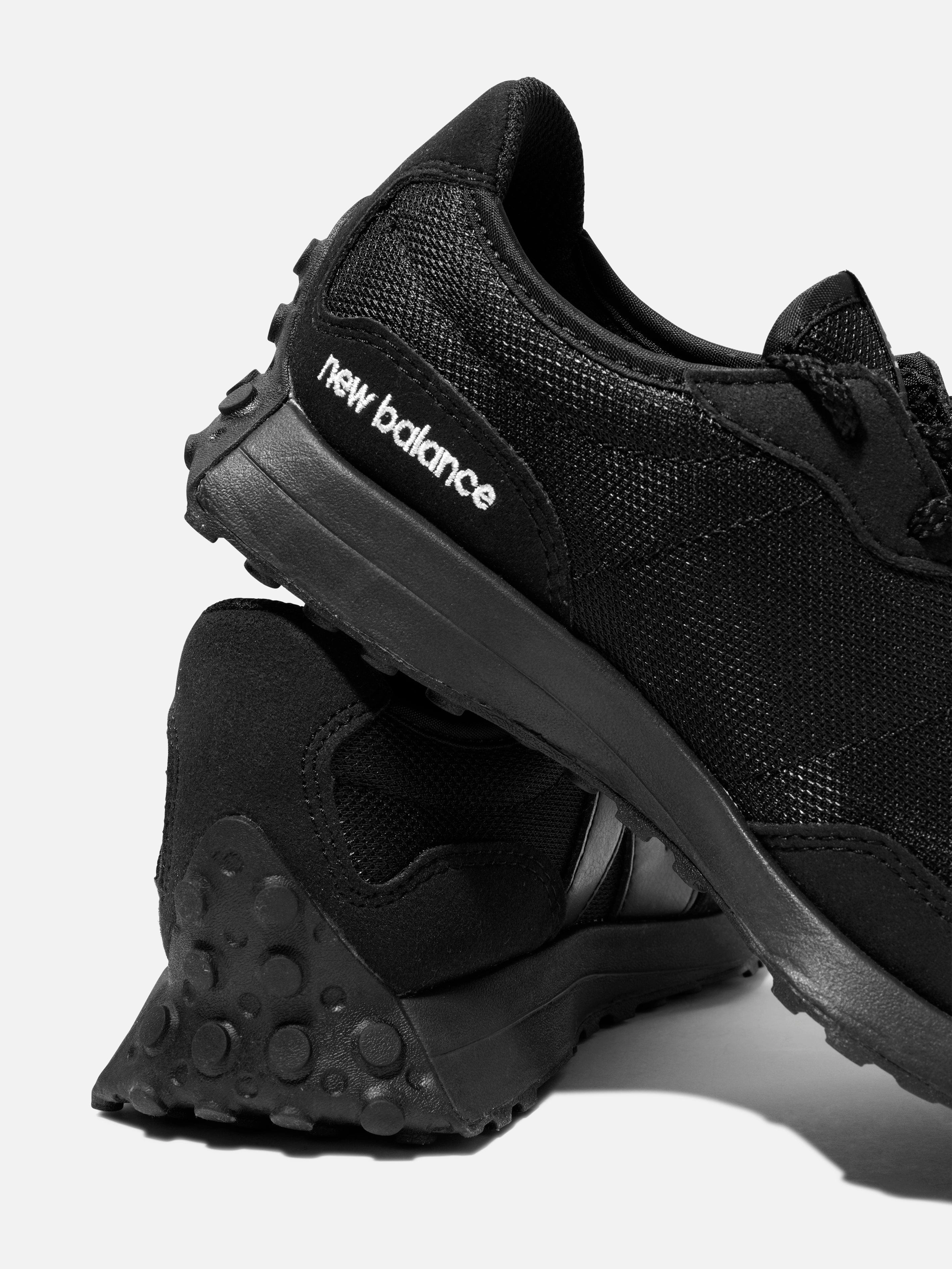 New Balance Kids 327 Lace Up Logo Trainers in Black