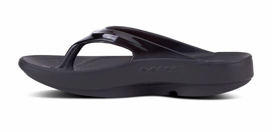 OOFOS Women's OOlala Thong - Black