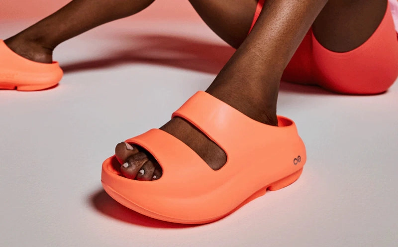 OOFOS Women's OOyea Slide - Sunburst