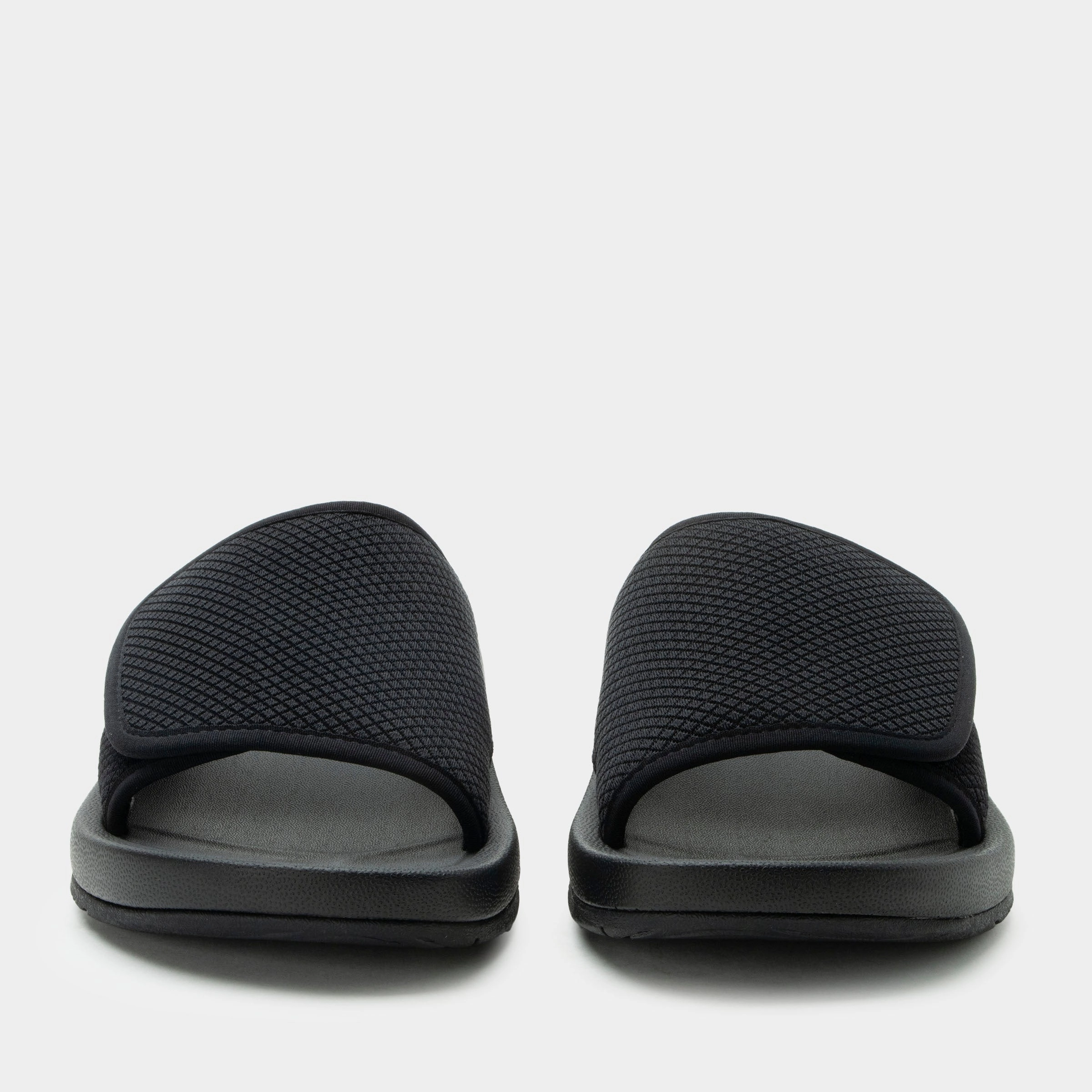 Ova8tion Raven Sandal