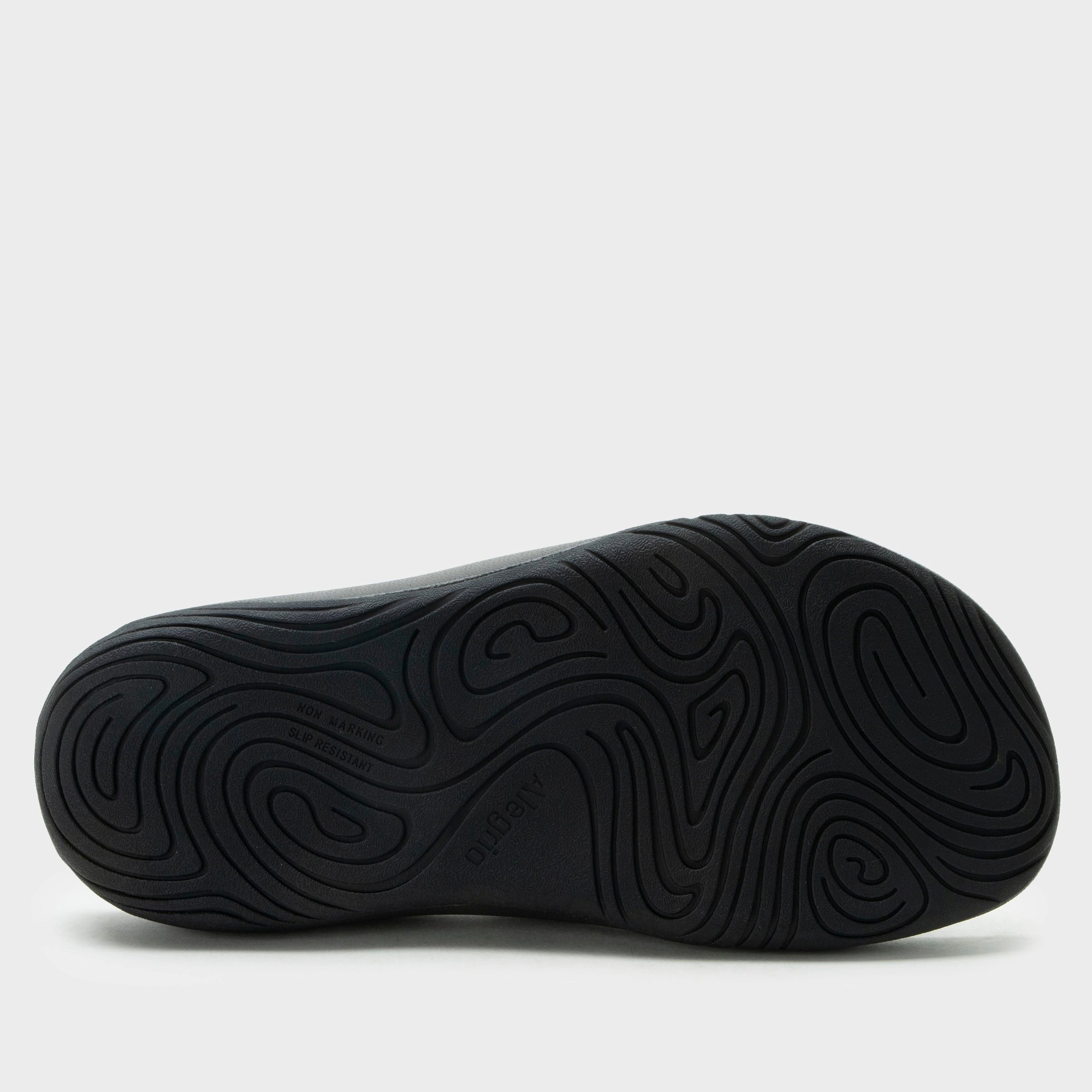 Ova8tion Raven Sandal