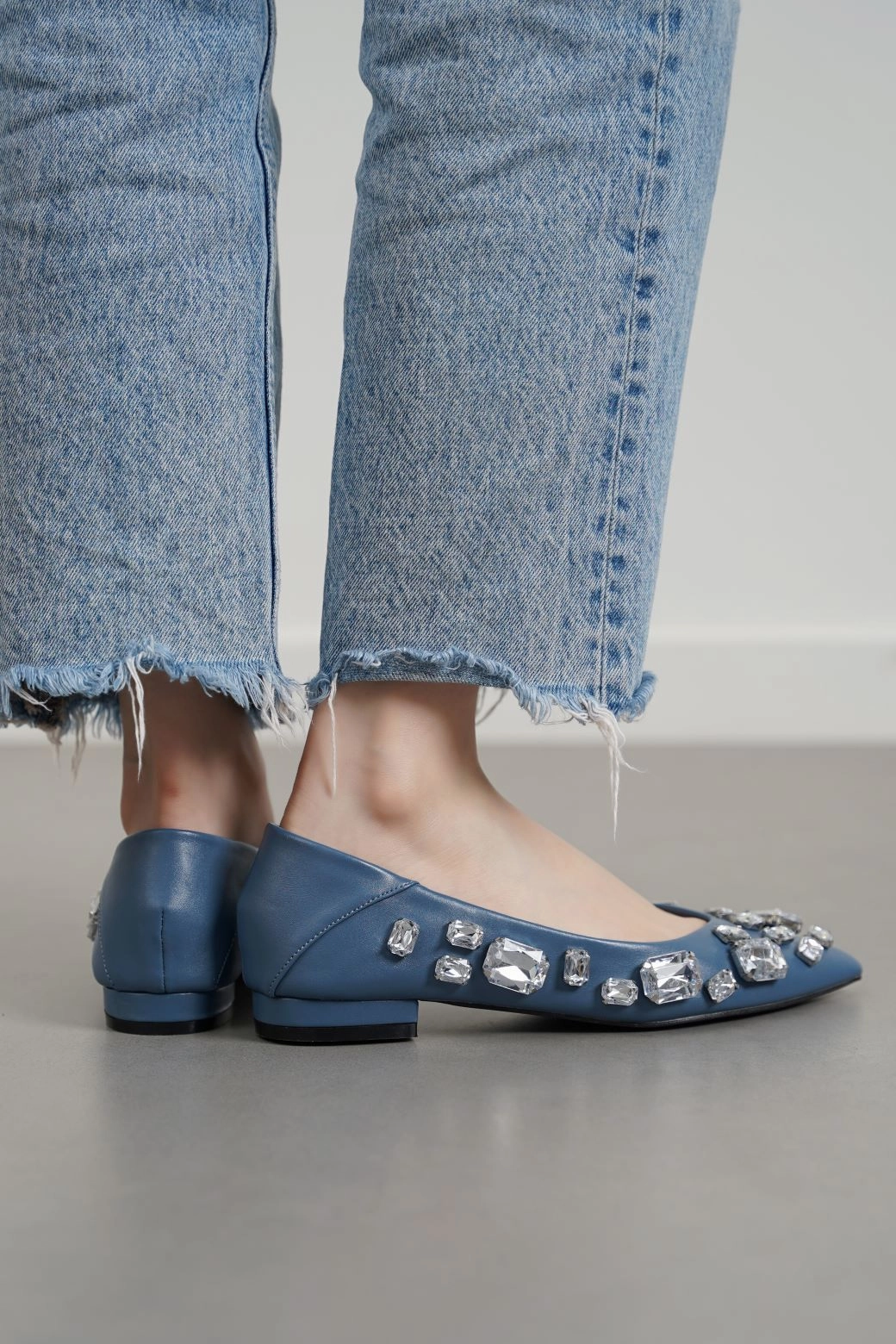 OVERSIZED STUD PUMPS