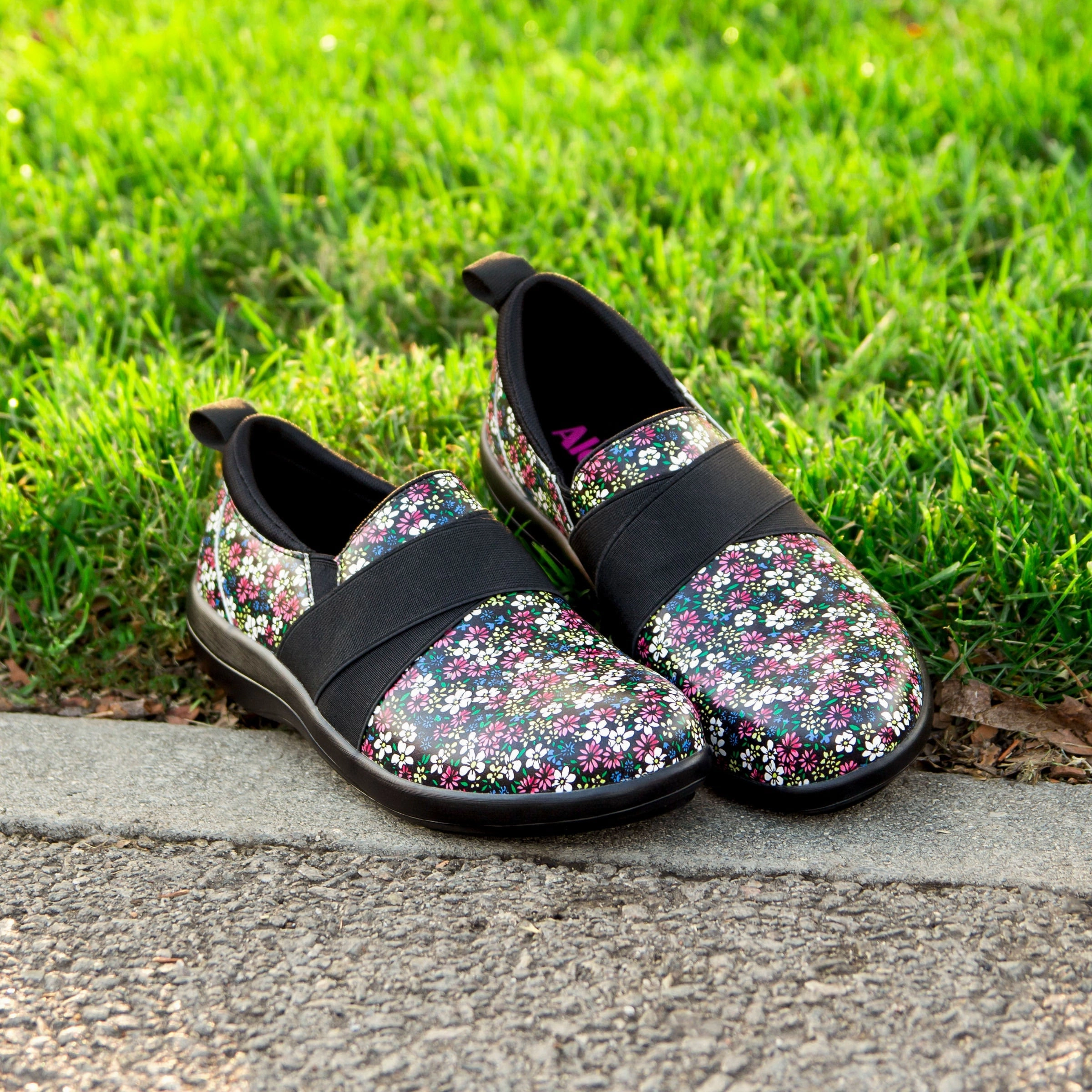 Savvie Wild Flower Shoe