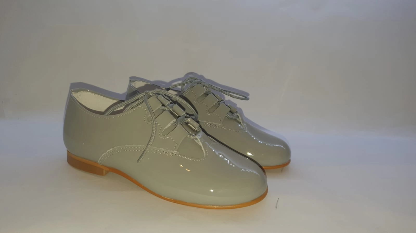 Shawn & Jeffery Light Grey Patent Leather Oxford Dress Shoes