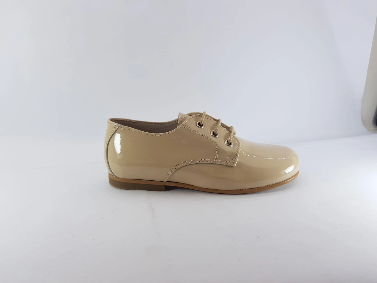 Shawn & Jeffery Patent Cream Narrow Dress Shoes
