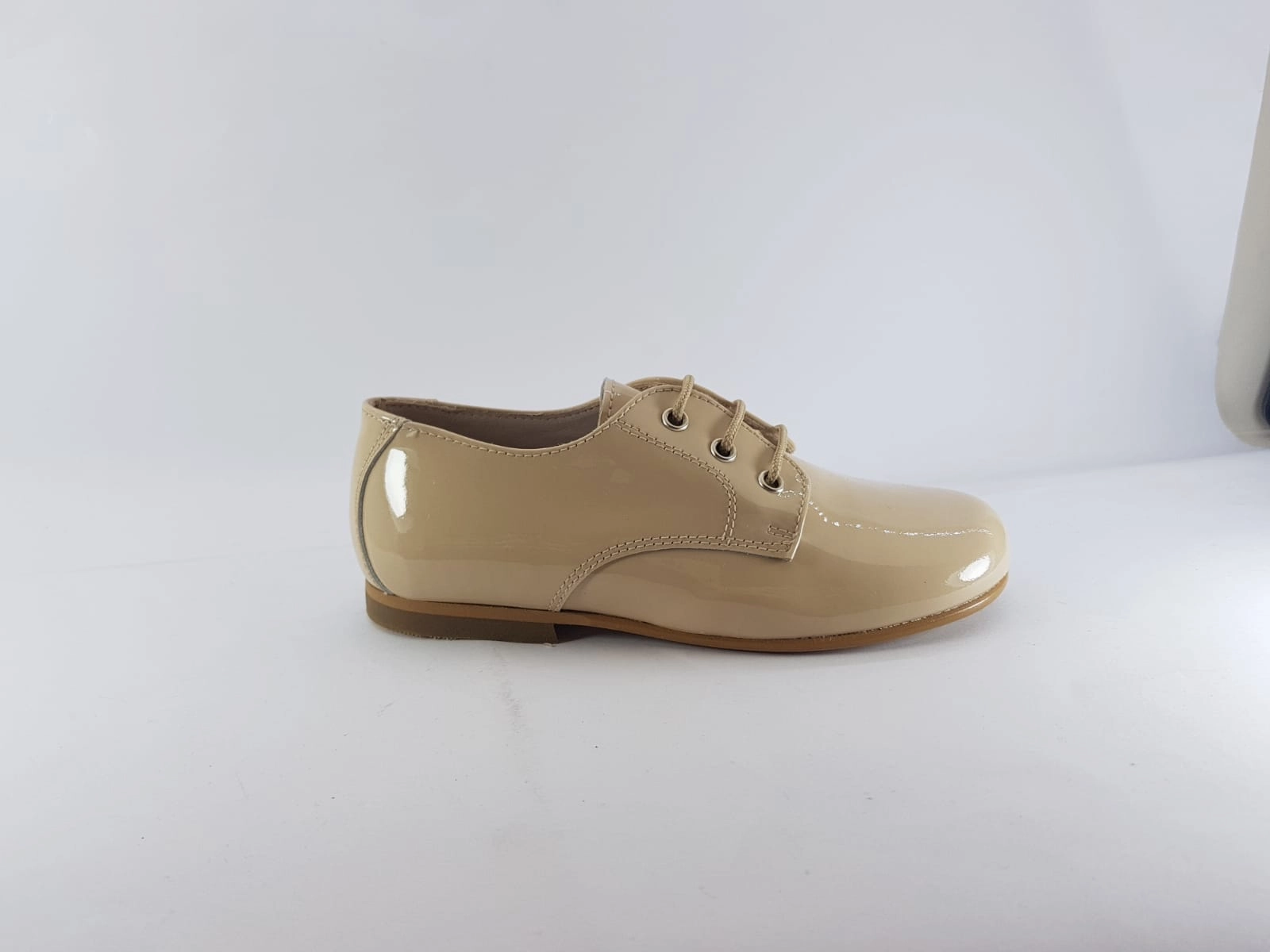 Shawn & Jeffery Patent Cream Narrow Dress Shoes