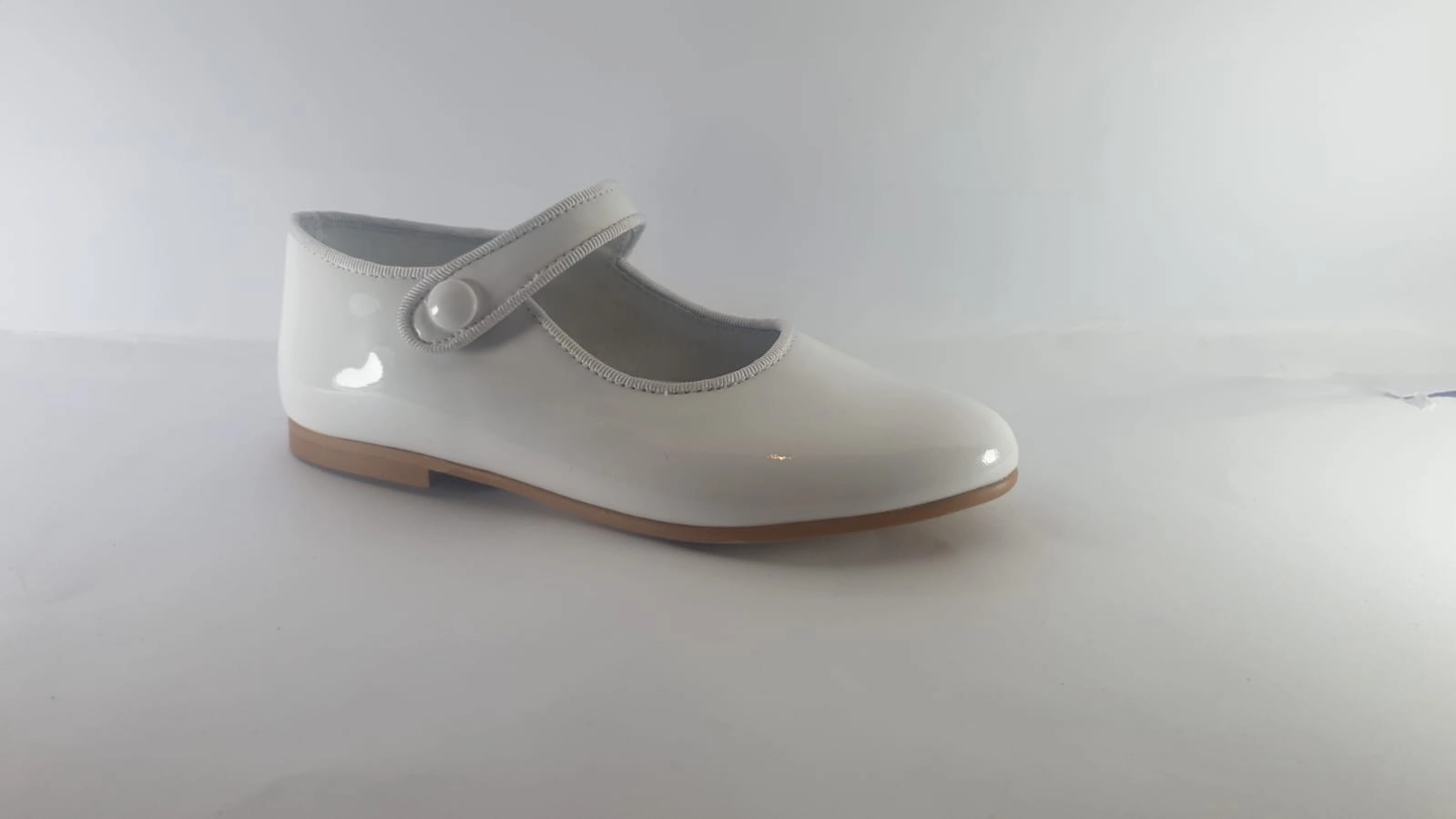 Shawn & Jeffery White Patent Leather Girls Button Mary Jane