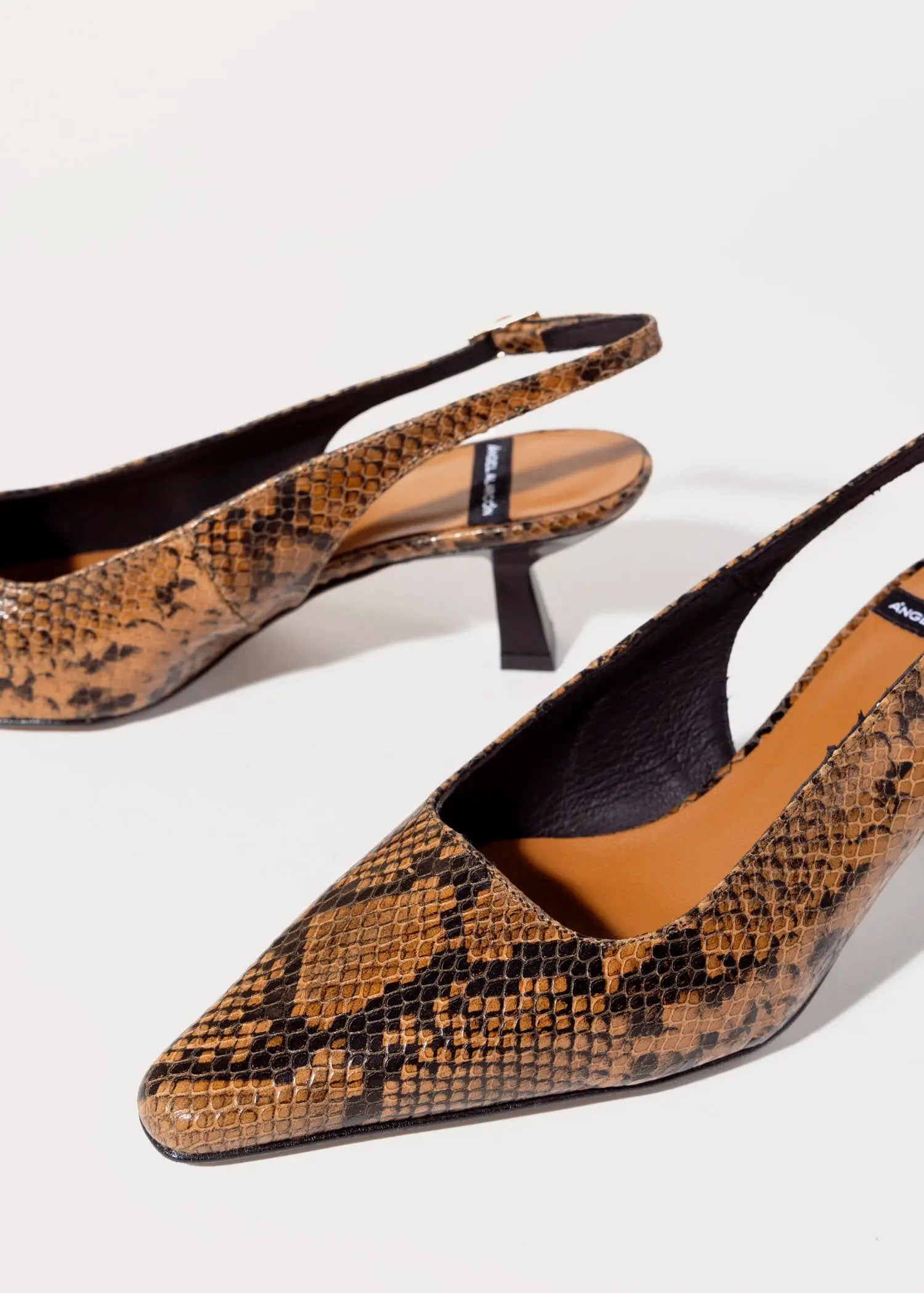 Slingback Pump
