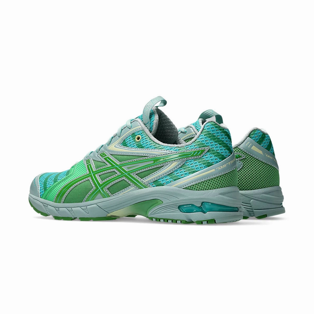 UB9-S GEL-DS Trainer 14 'Waterfall Lichen Rock'