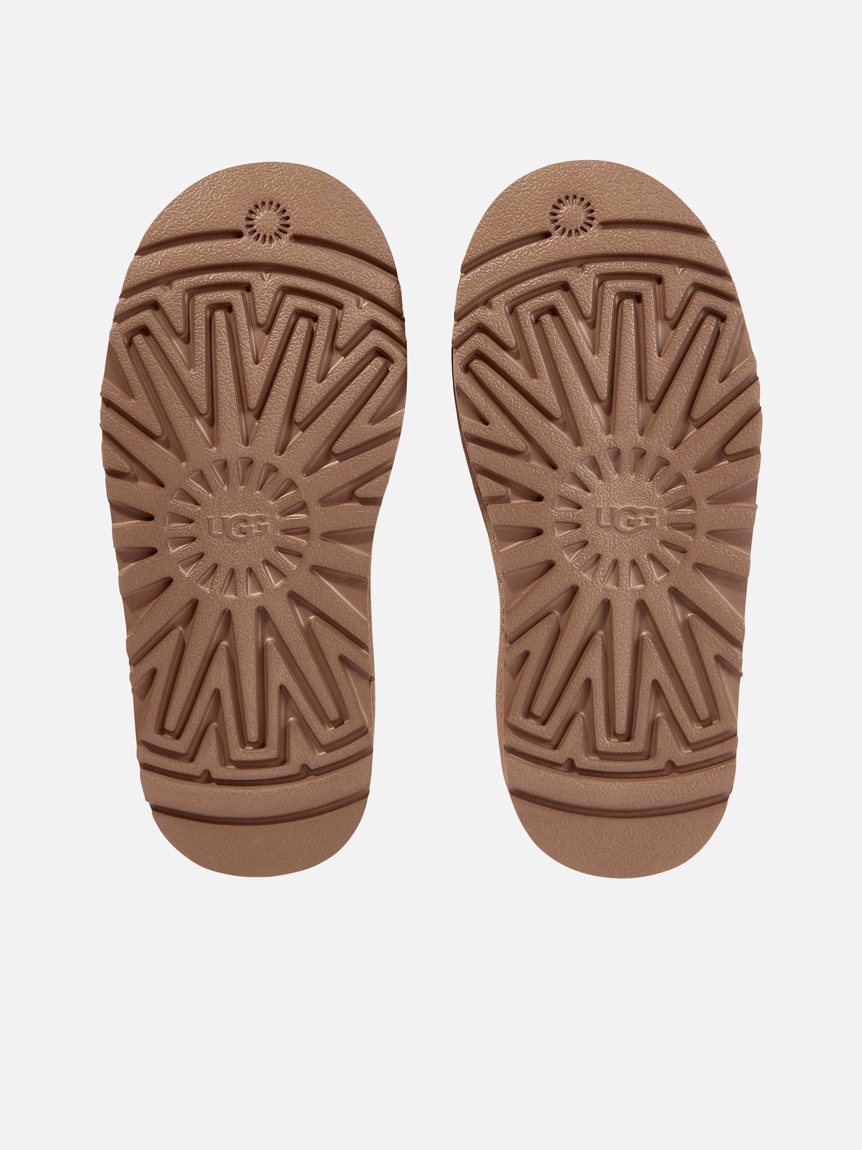 UGG Girls Classic Ultra Mini Platform Boots in Beige