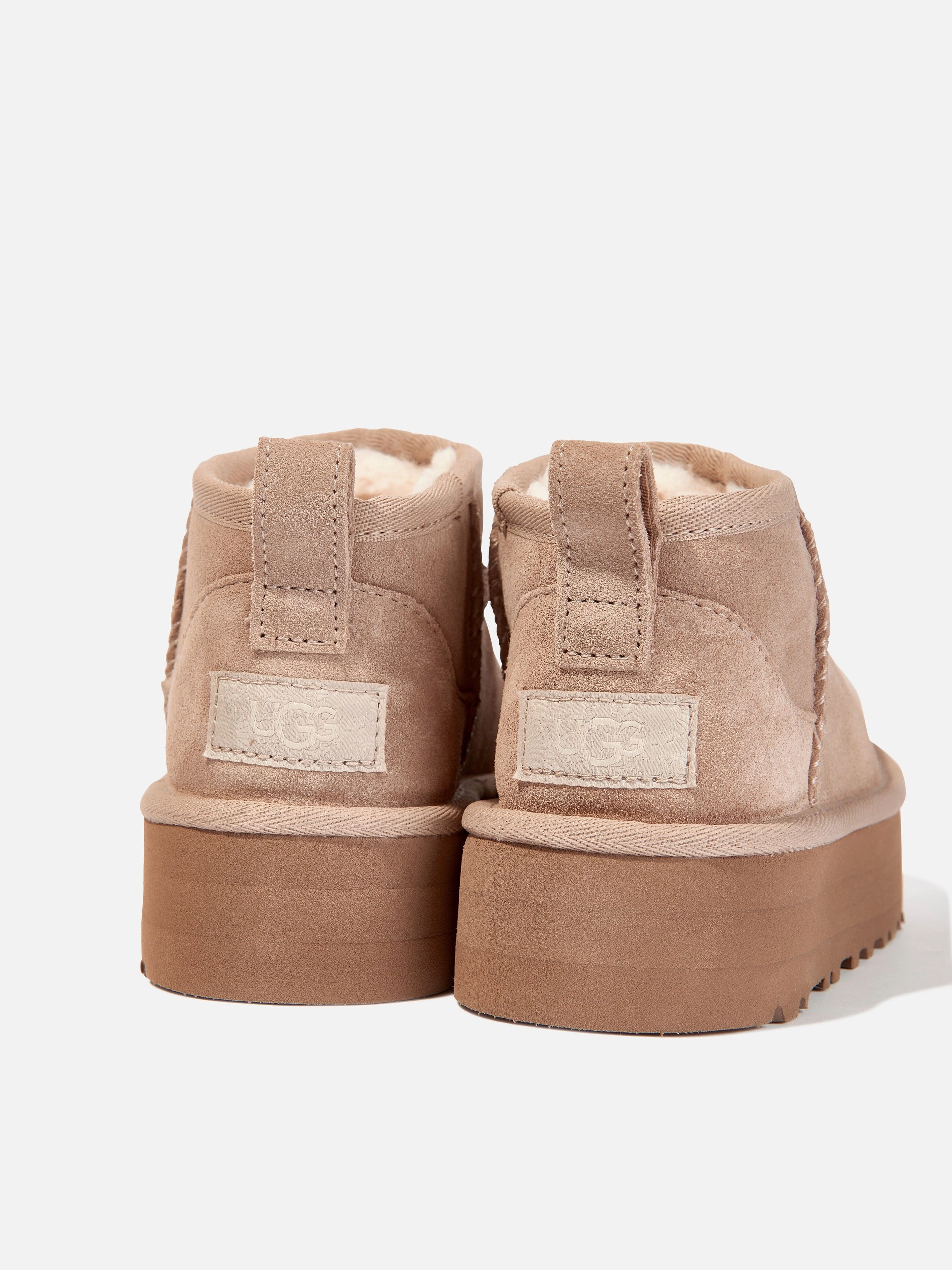 UGG Girls Classic Ultra Mini Platform Boots in Beige