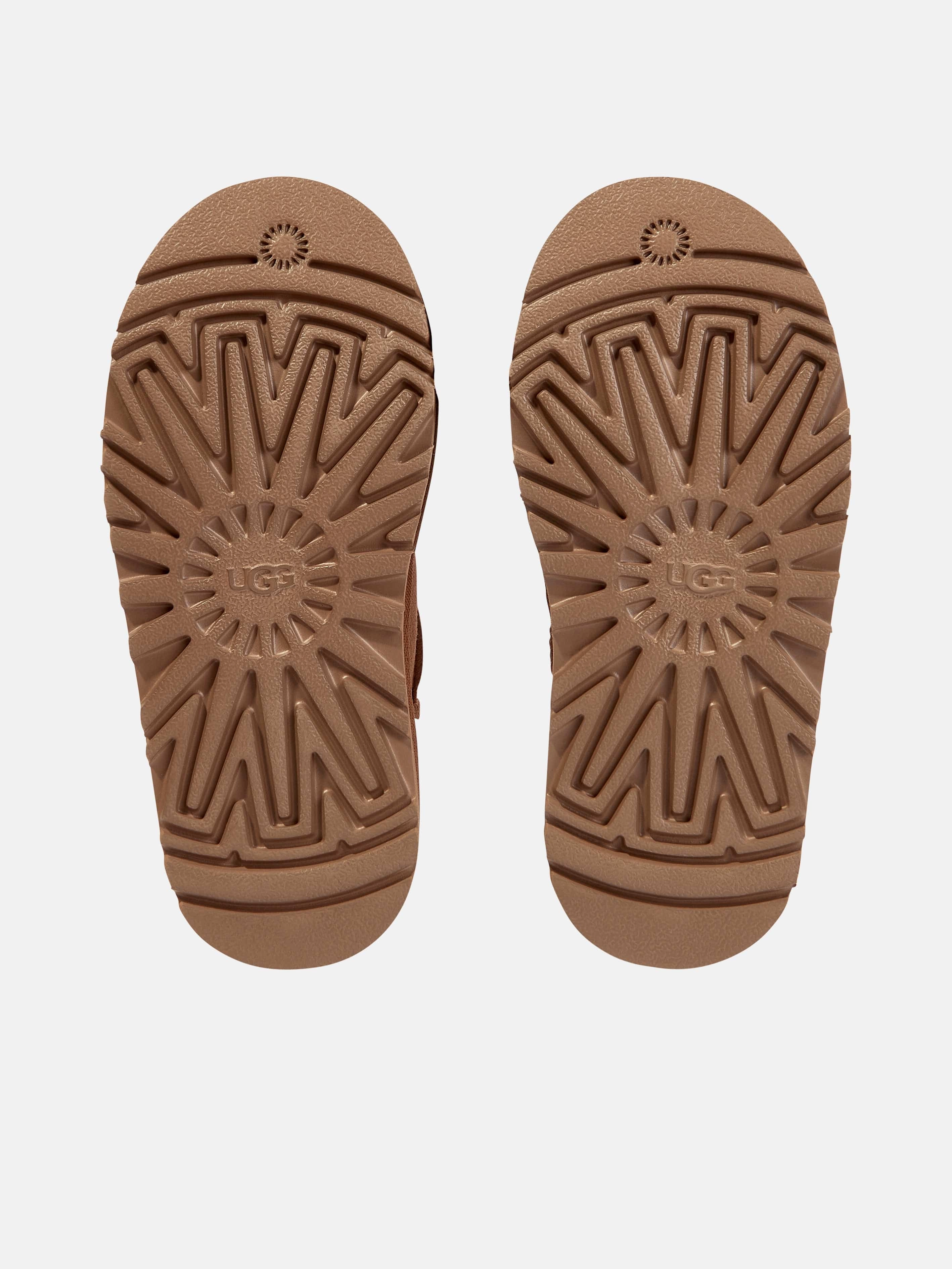 UGG Girls Classic Ultra Mini Platform Boots in Brown