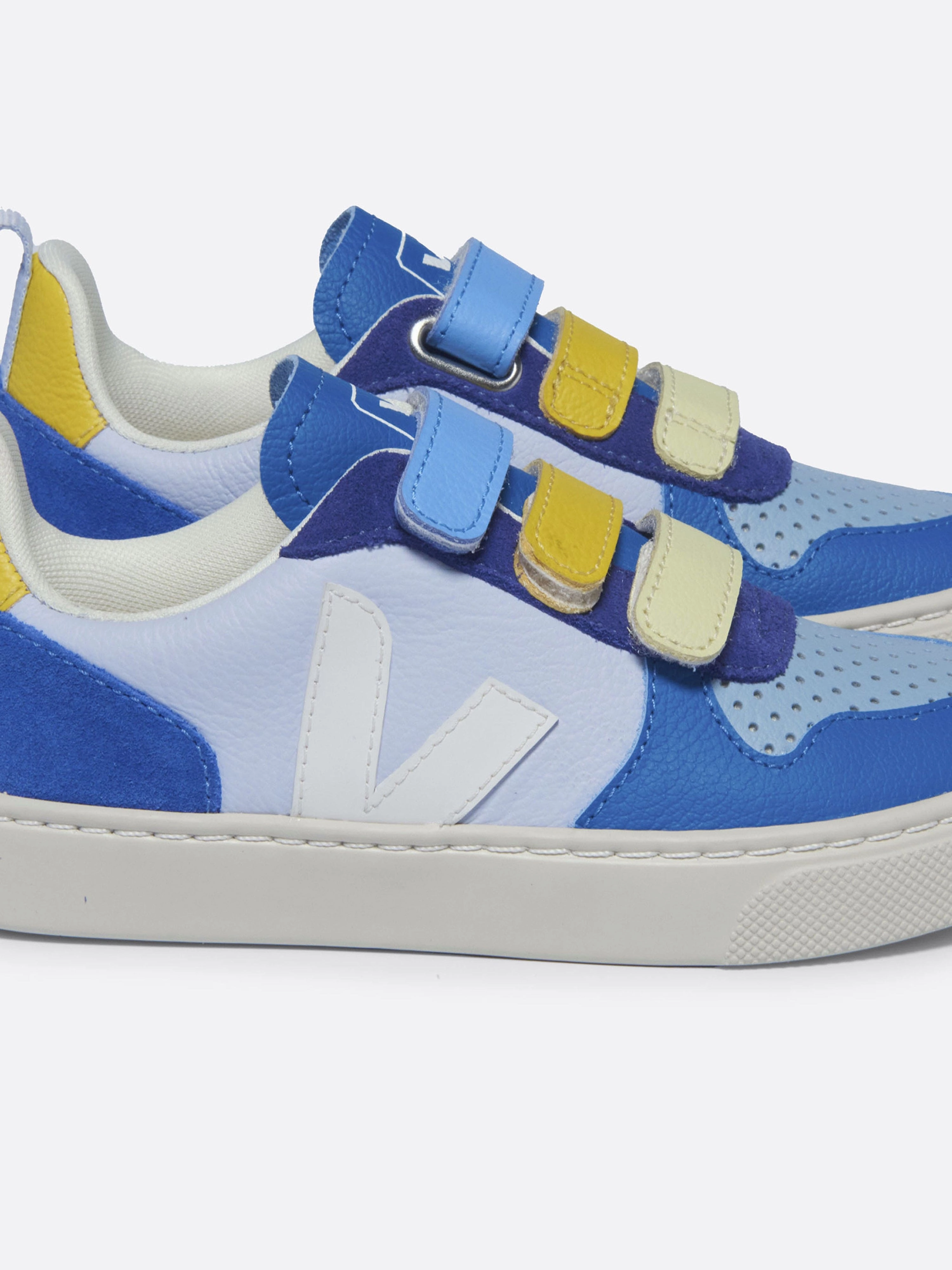 Veja Boys V-10 ChromeFree Leather Trainers in Multicolour