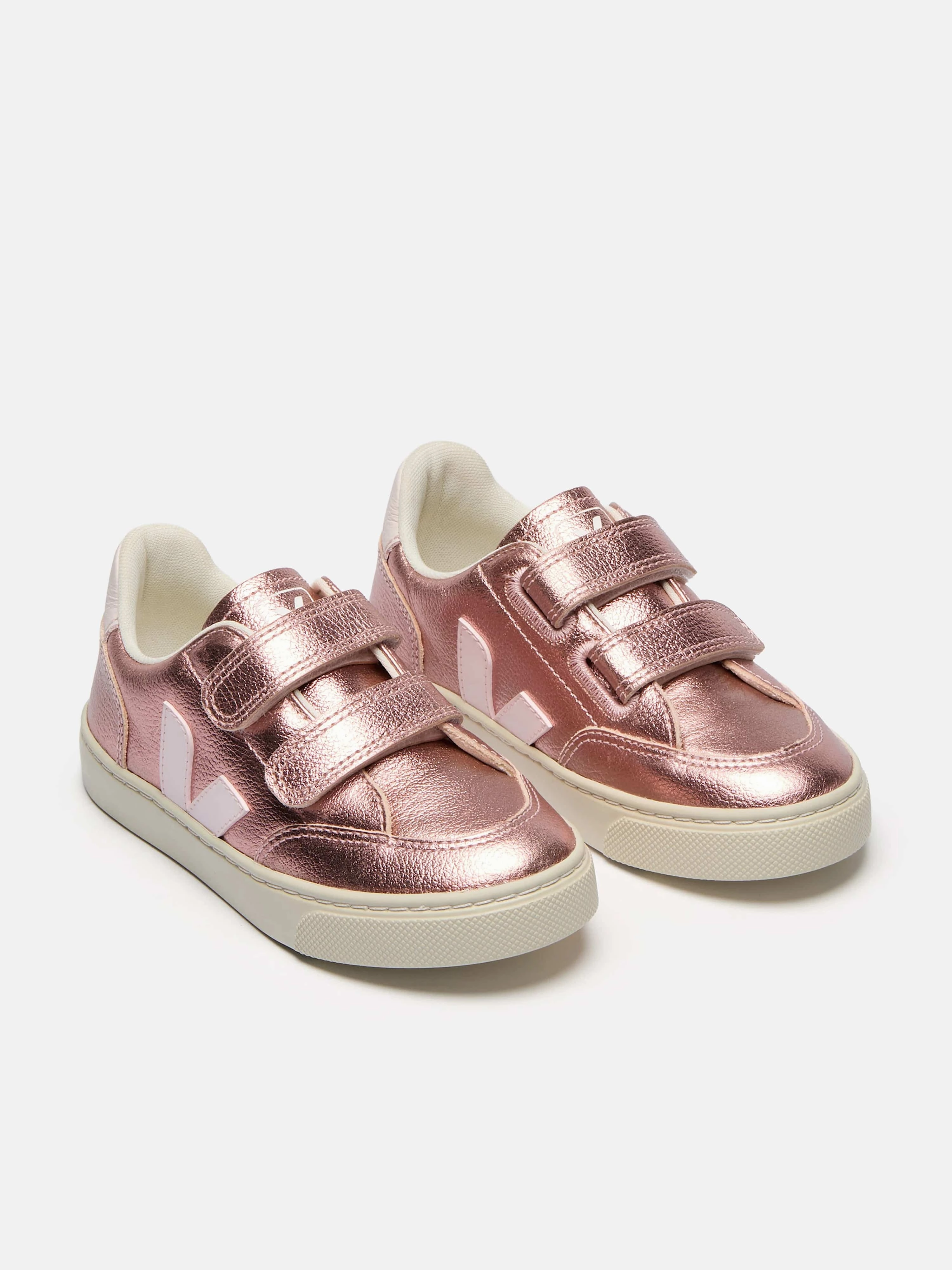 Veja Girls Chromefree Leather Small V-12 Trainers in Pink