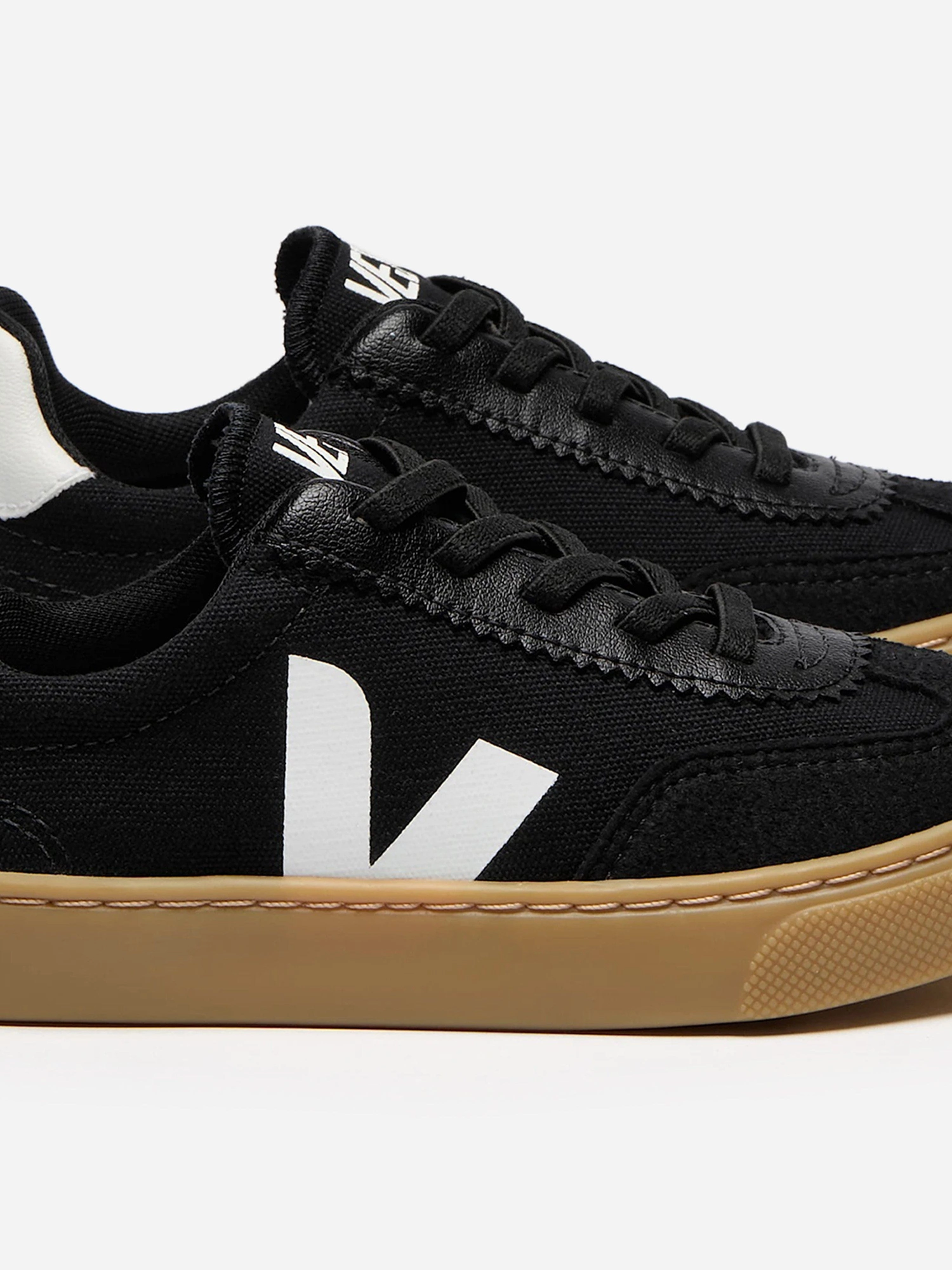 Veja Kids Canvas Small Volley Trainers in Black