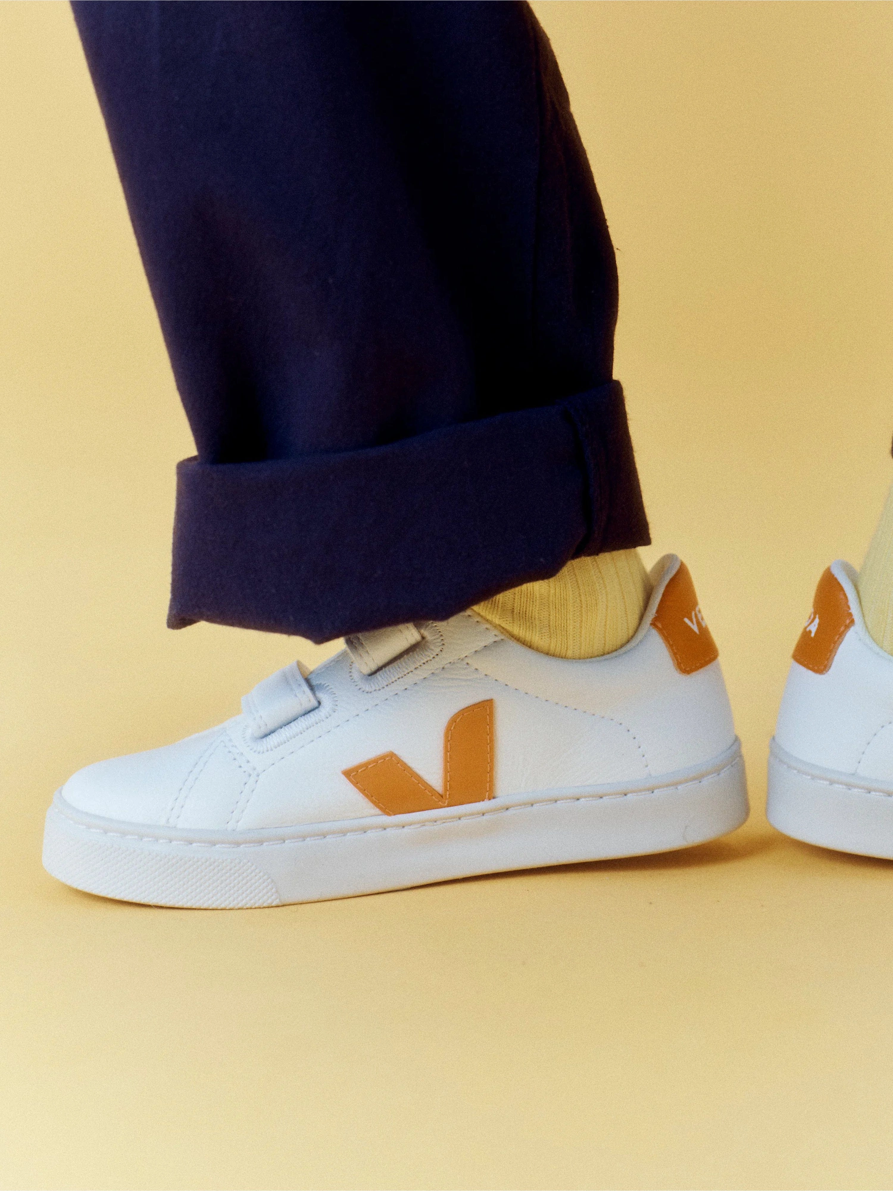 Veja Kids Chromefree Leather Small Esplar Traners in White