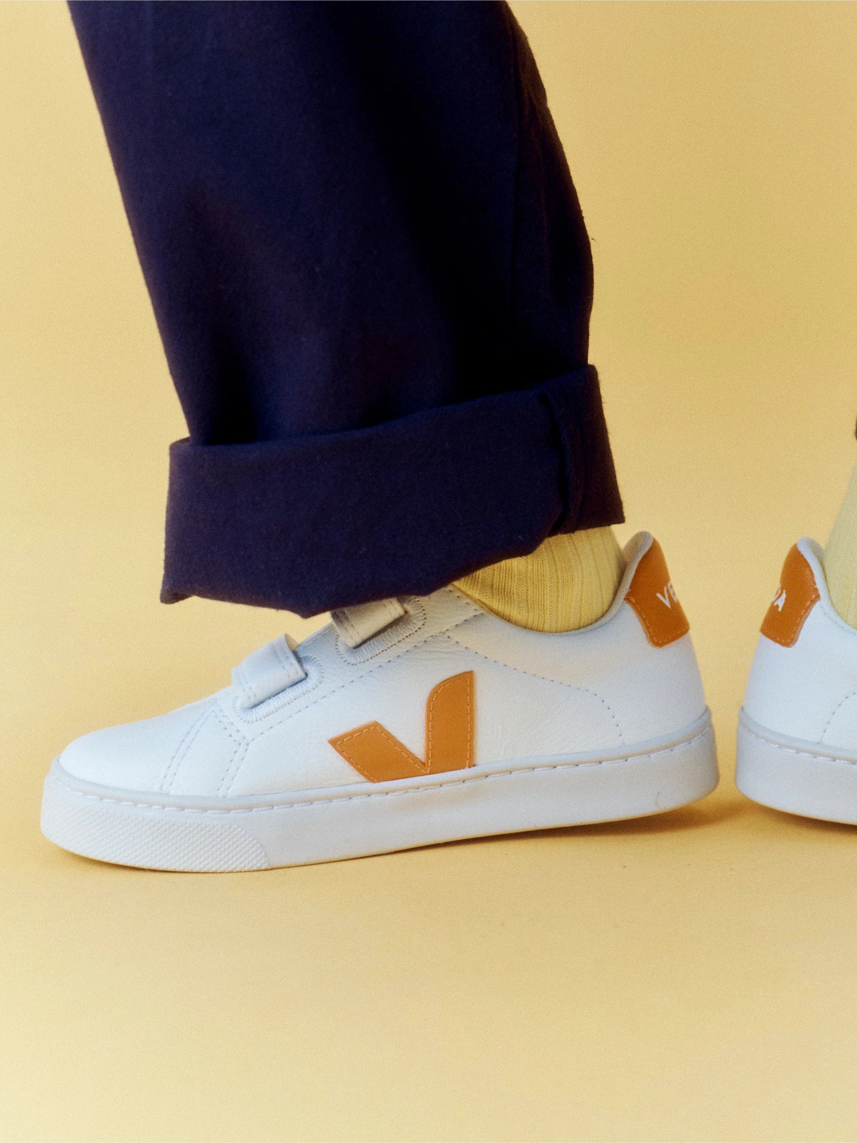 Veja Kids Chromefree Leather Small Esplar Traners in White
