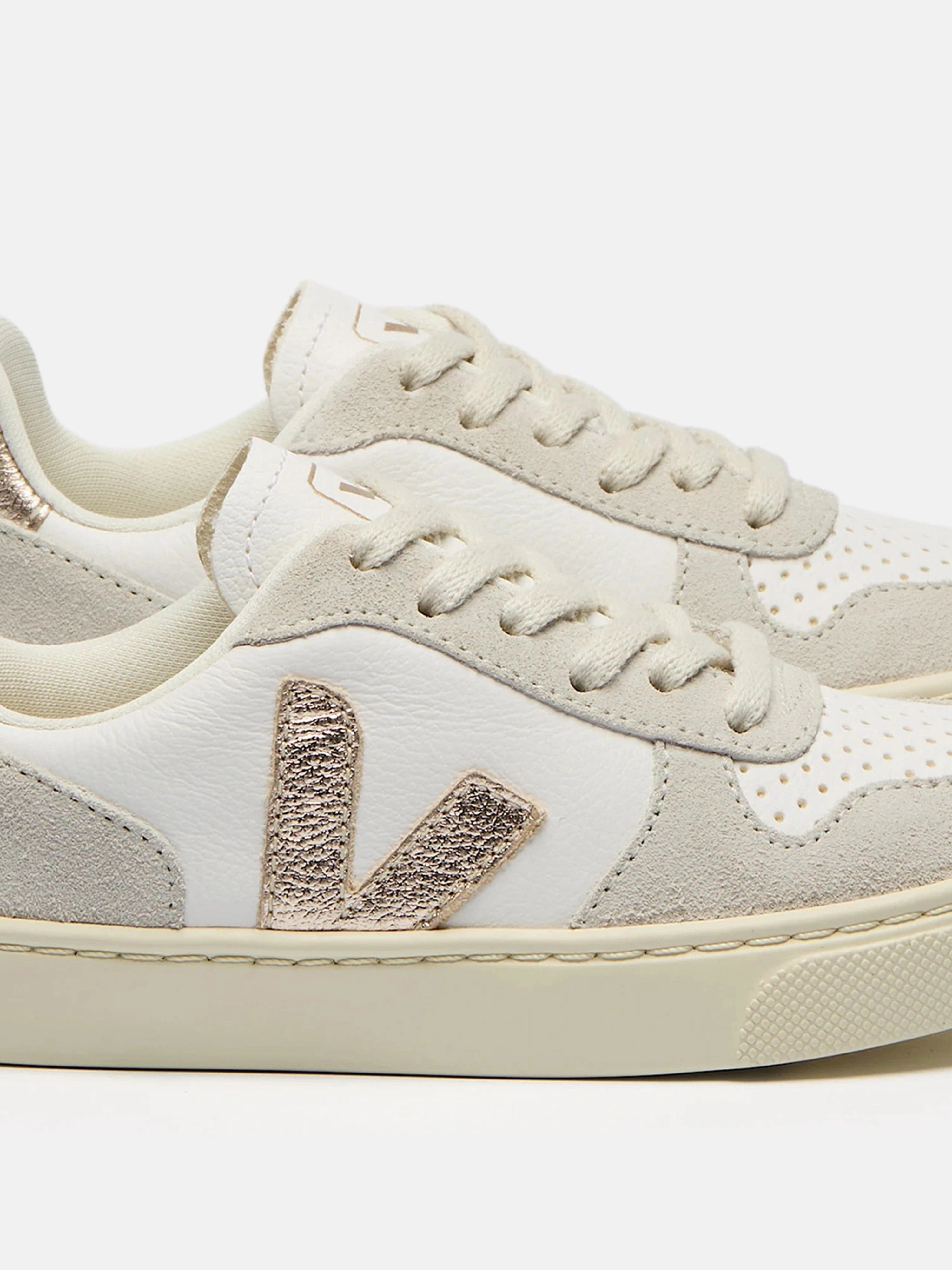 Veja Kids Chromefree Leather Small V-10 Laces Trainers in White