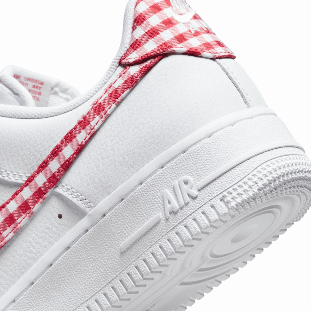 Wmns Air Force 1 07 'Gingham Red'