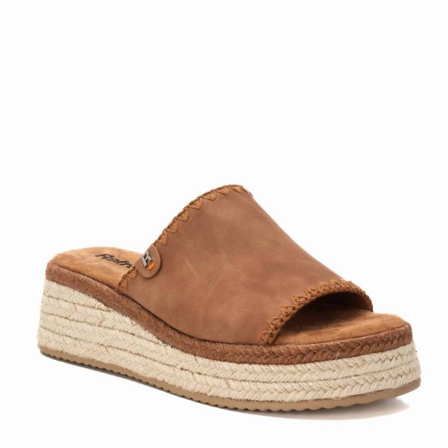 Women's Casual Sandals In Camel