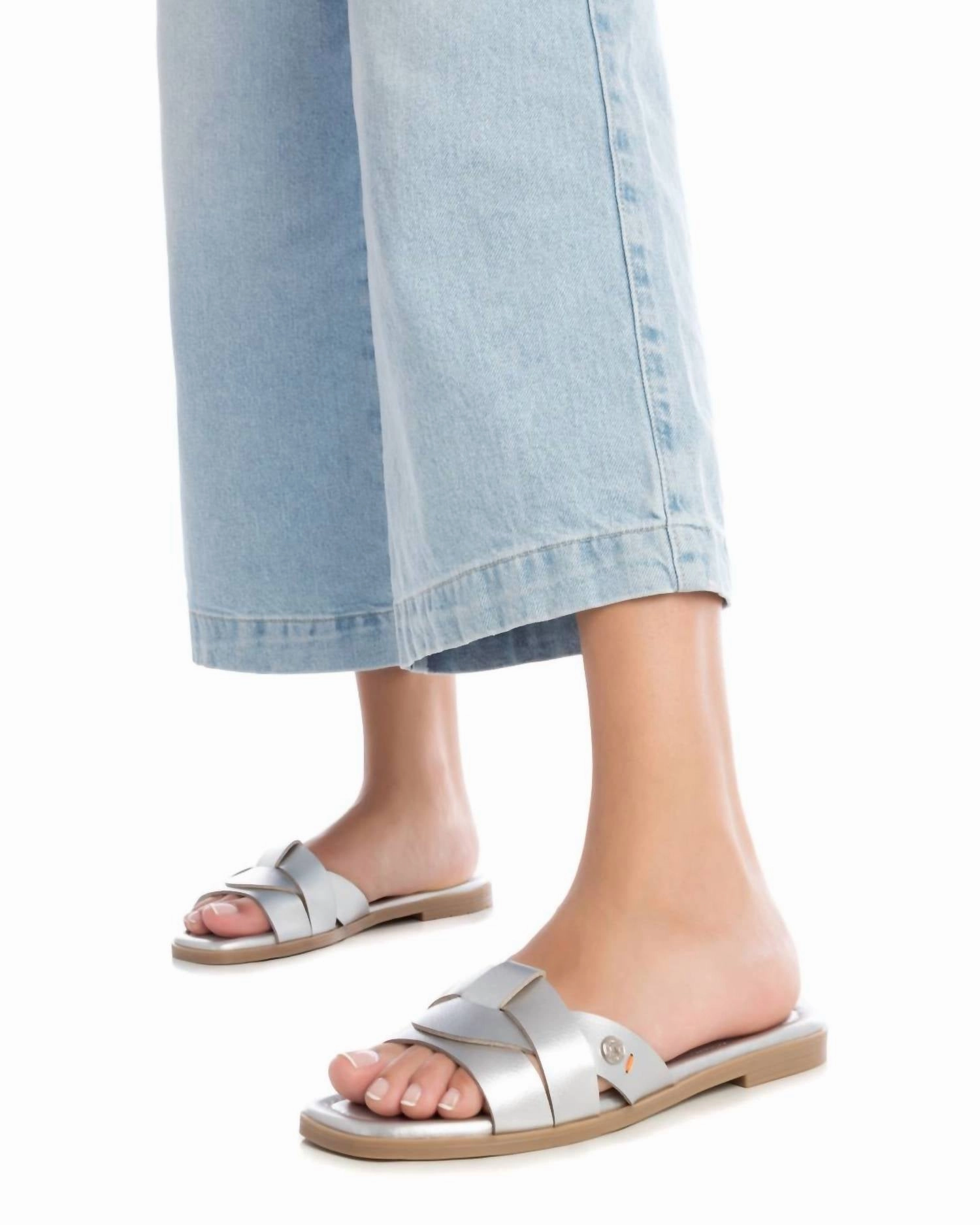 Women's Casual Sandals In Silver